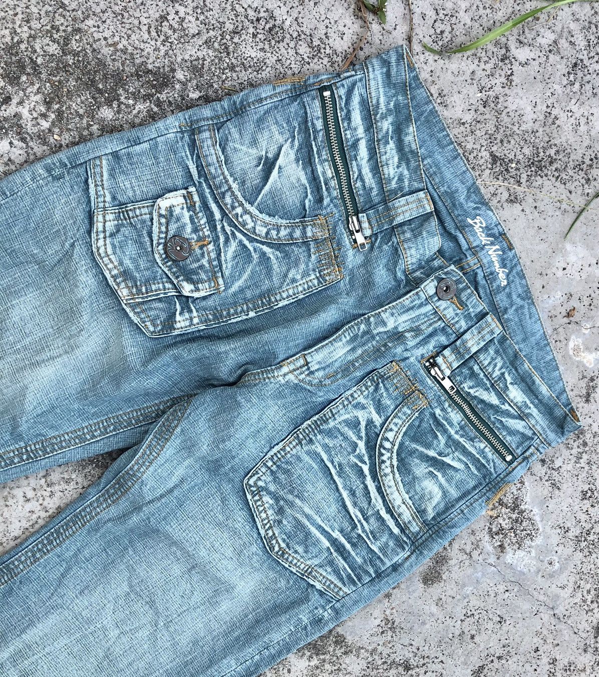 Vintage FLARED⚡️⚡️WASHED BLUE ZIPPER BACK NUMBER BUSHPANT Size US 30 / EU 46 - 2 Thumbnail