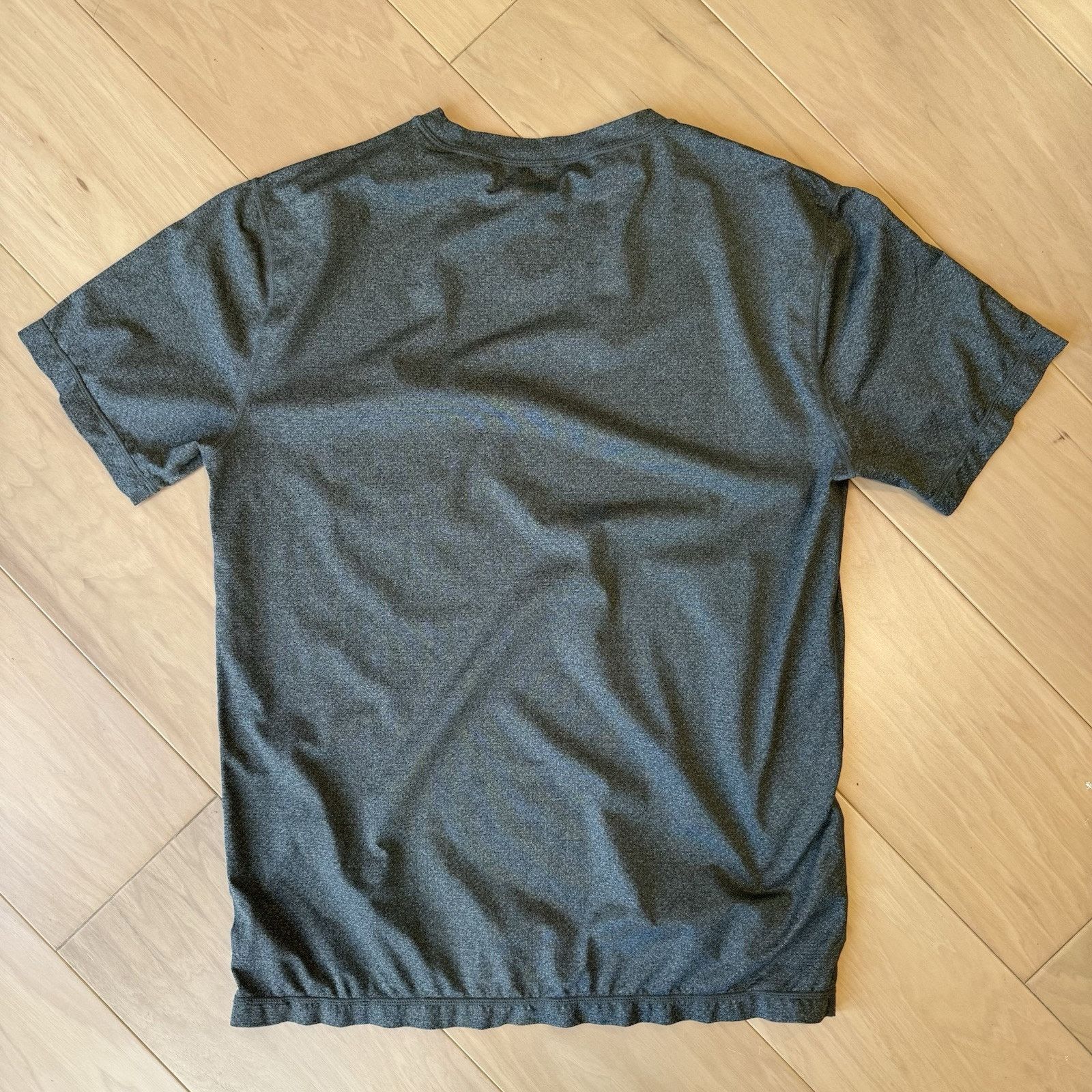 Vuori Vuori Performance Shirt L Gray Sportswear Athleisure Size US L / EU 52-54 / 3 - 7 Thumbnail