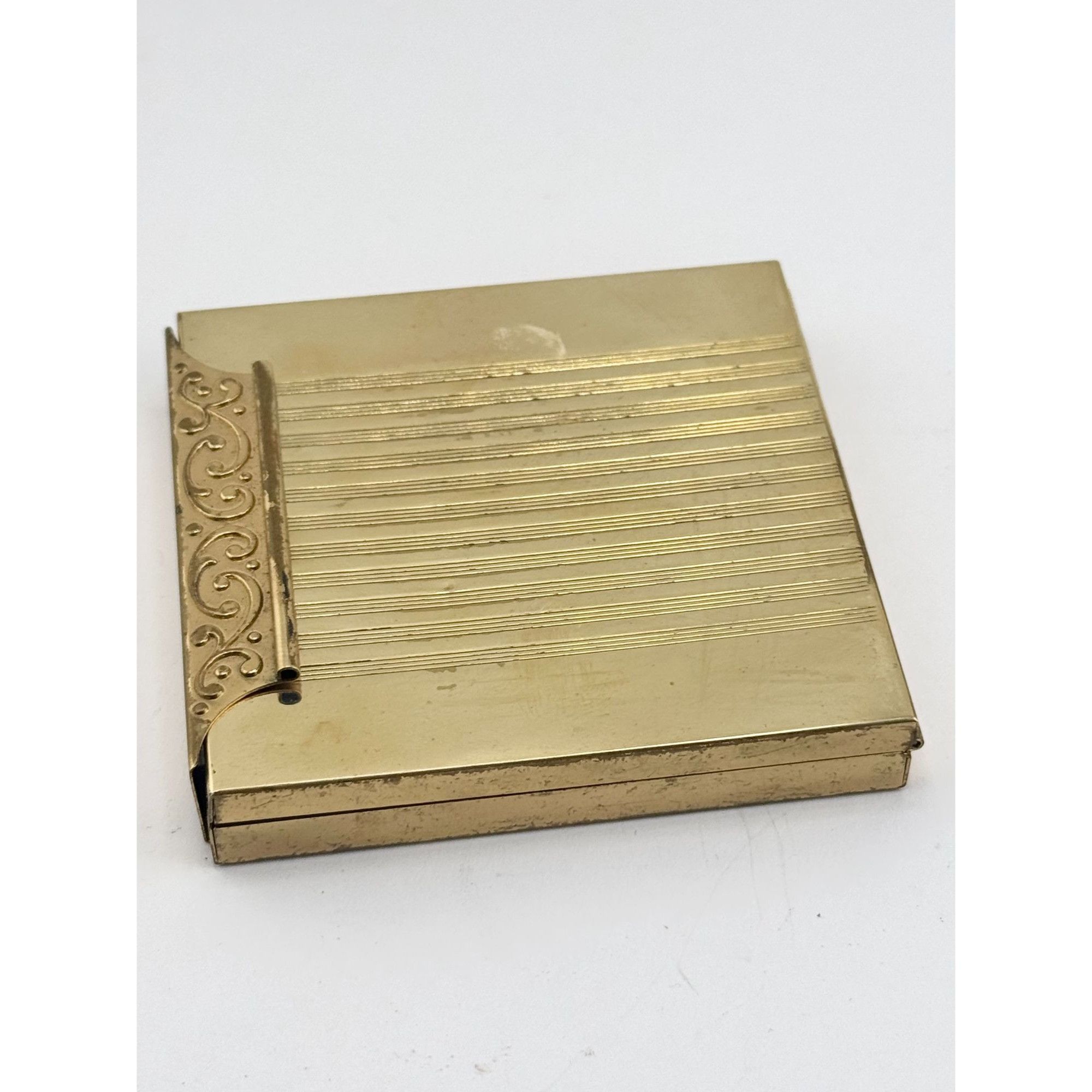 Vintage Vintage Pat pend gold tone envelope vanity compact Size ONE SIZE - 7 Thumbnail
