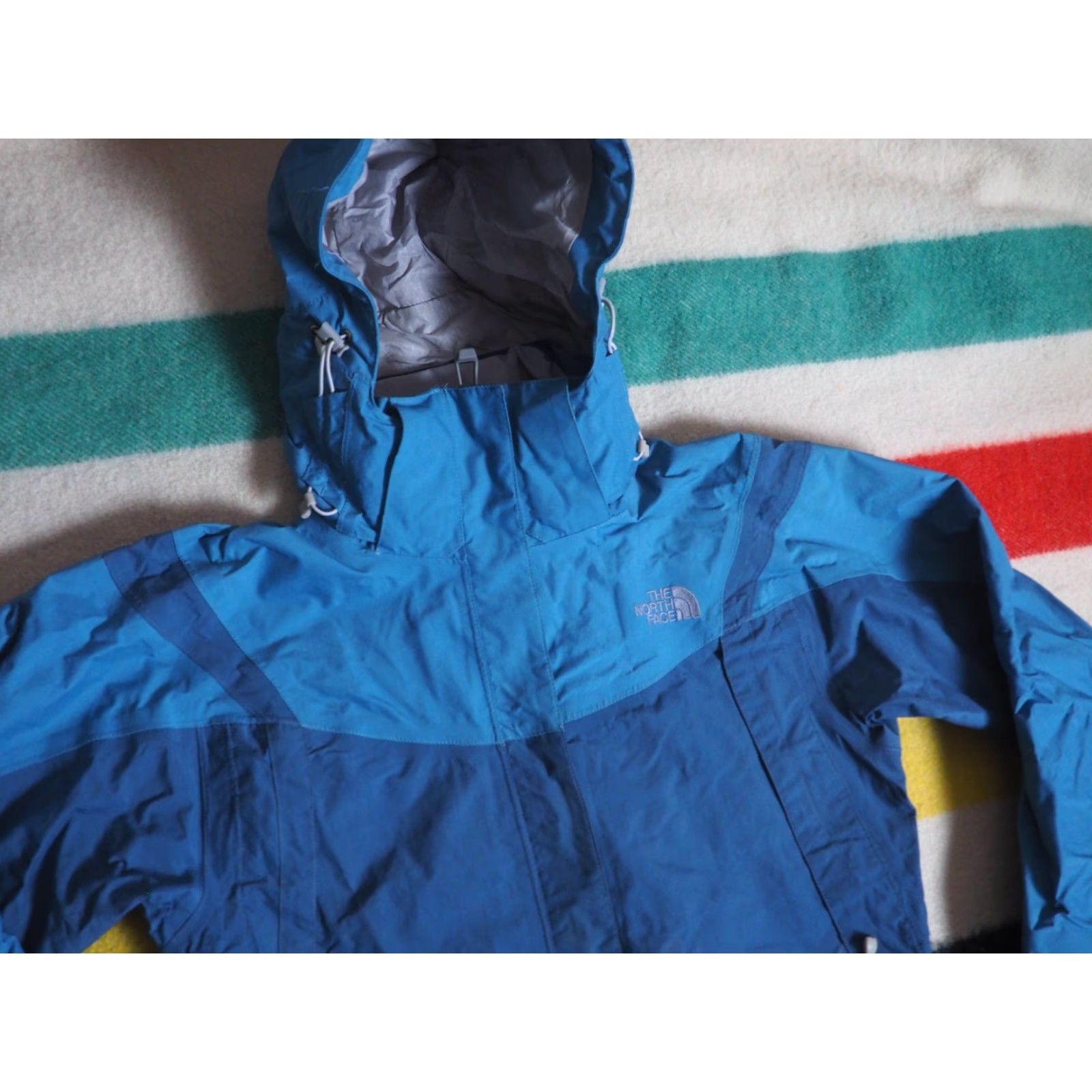 The North Face VINTAGE The North Face Jacket Windbreaker Hooded TNF Hyvent Blue Outdoor Ski Hiking M Women Medium Size M / US 6-8 / IT 42-44 - 7 Thumbnail