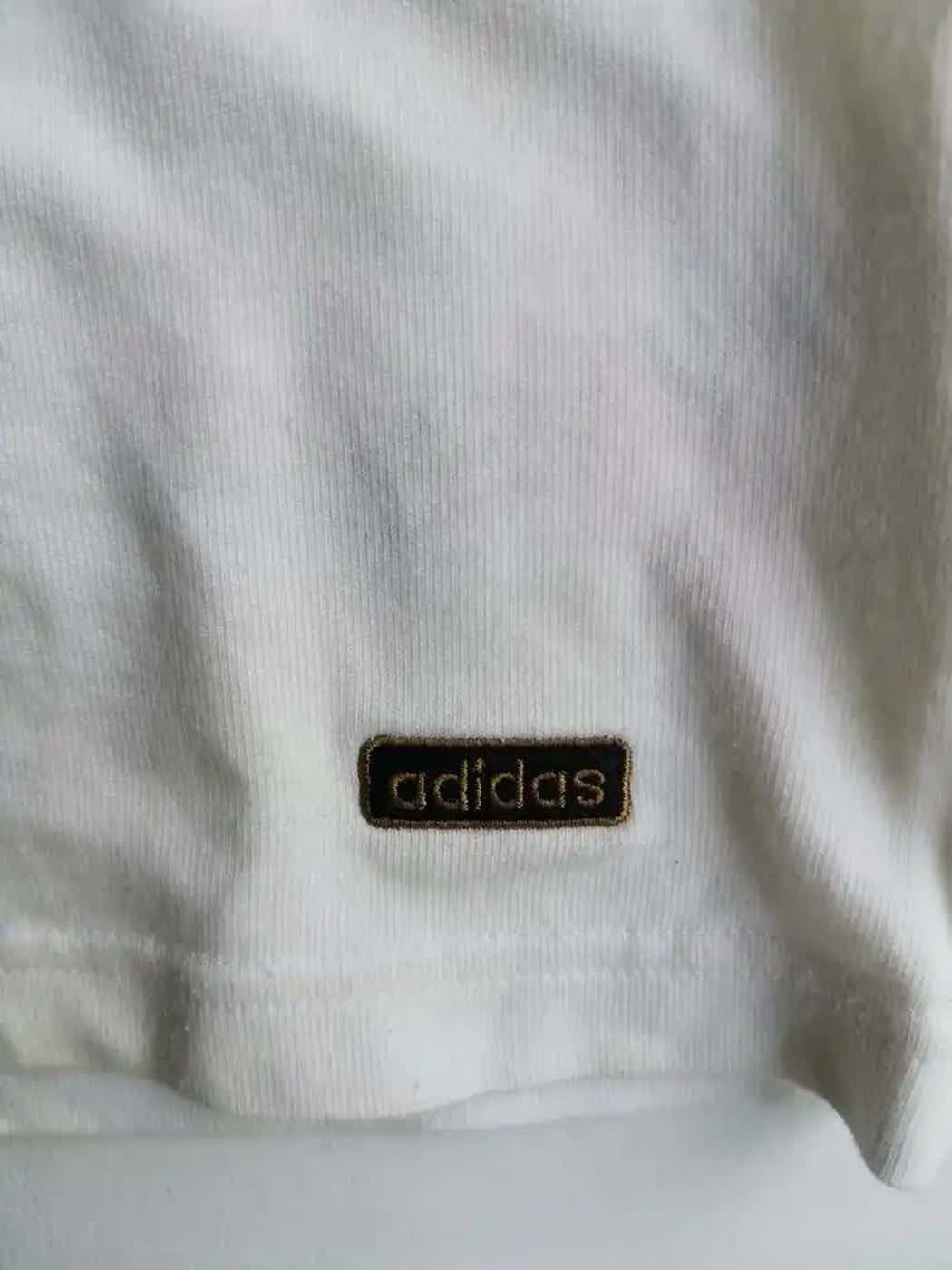 Adidas Vintage Adidas T-shirt Size US S / EU 44-46 / 1 - 3 Thumbnail