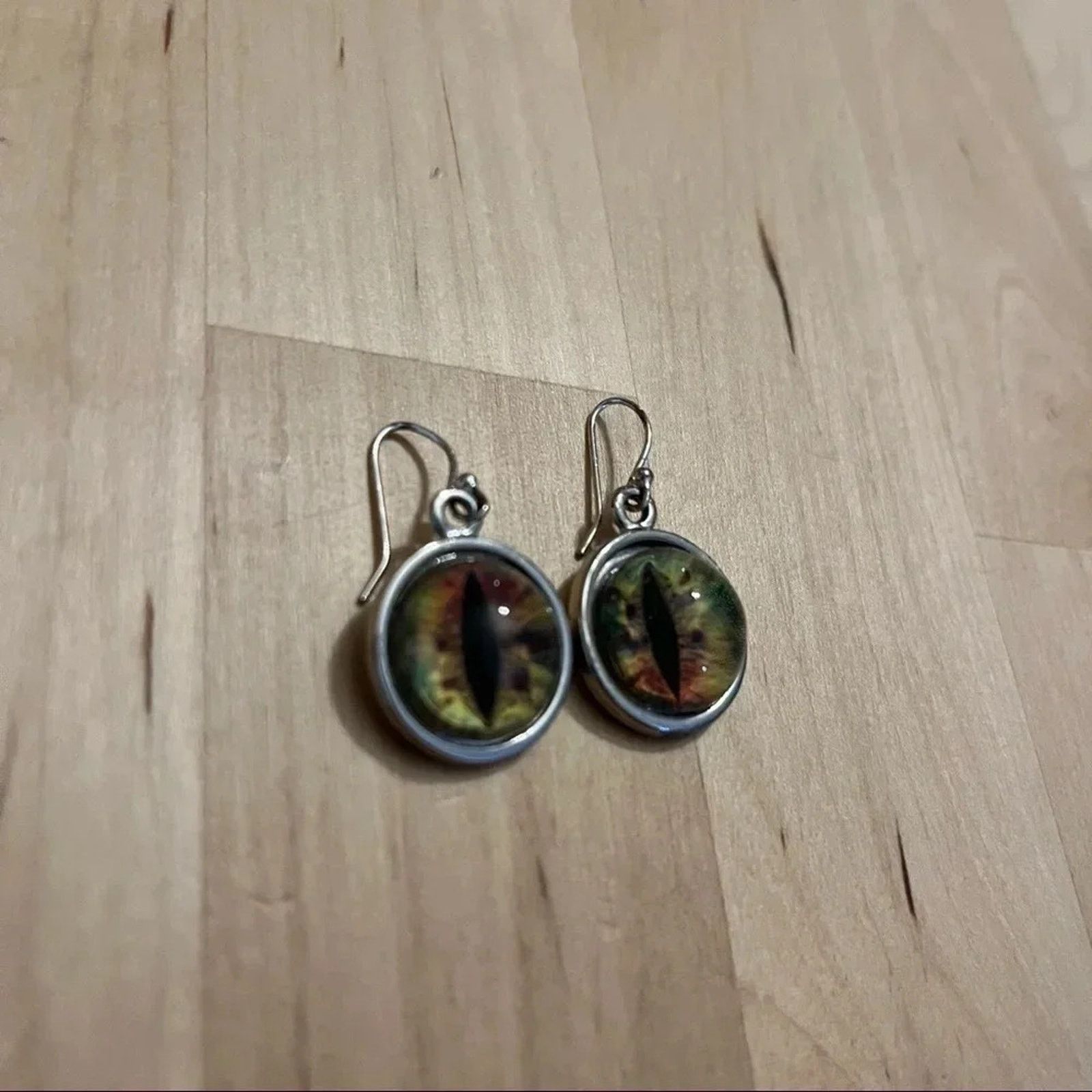 Other Dragon Eye Earrings Fantasy Nerd LOTR Dangle Cosplay Size ONE SIZE - 2 Thumbnail