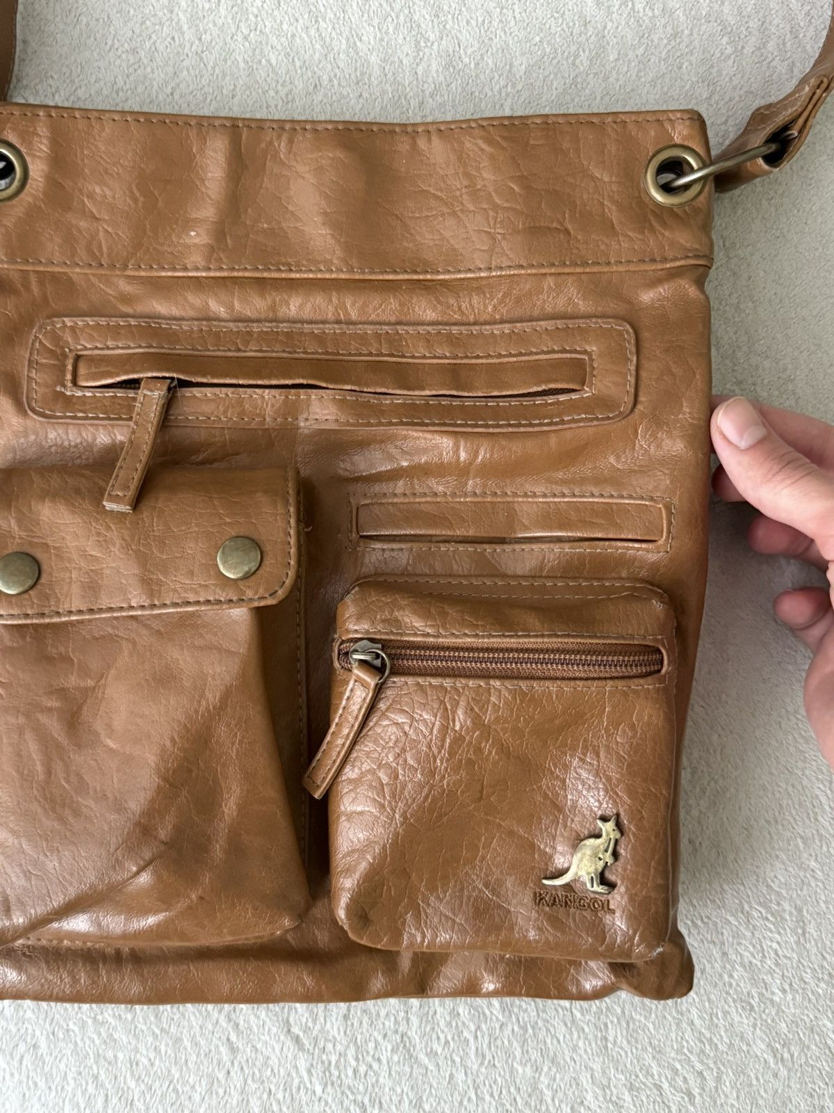 Kangol Vintage Kangol leather crossbody messenger bag Size ONE SIZE - 8 Thumbnail