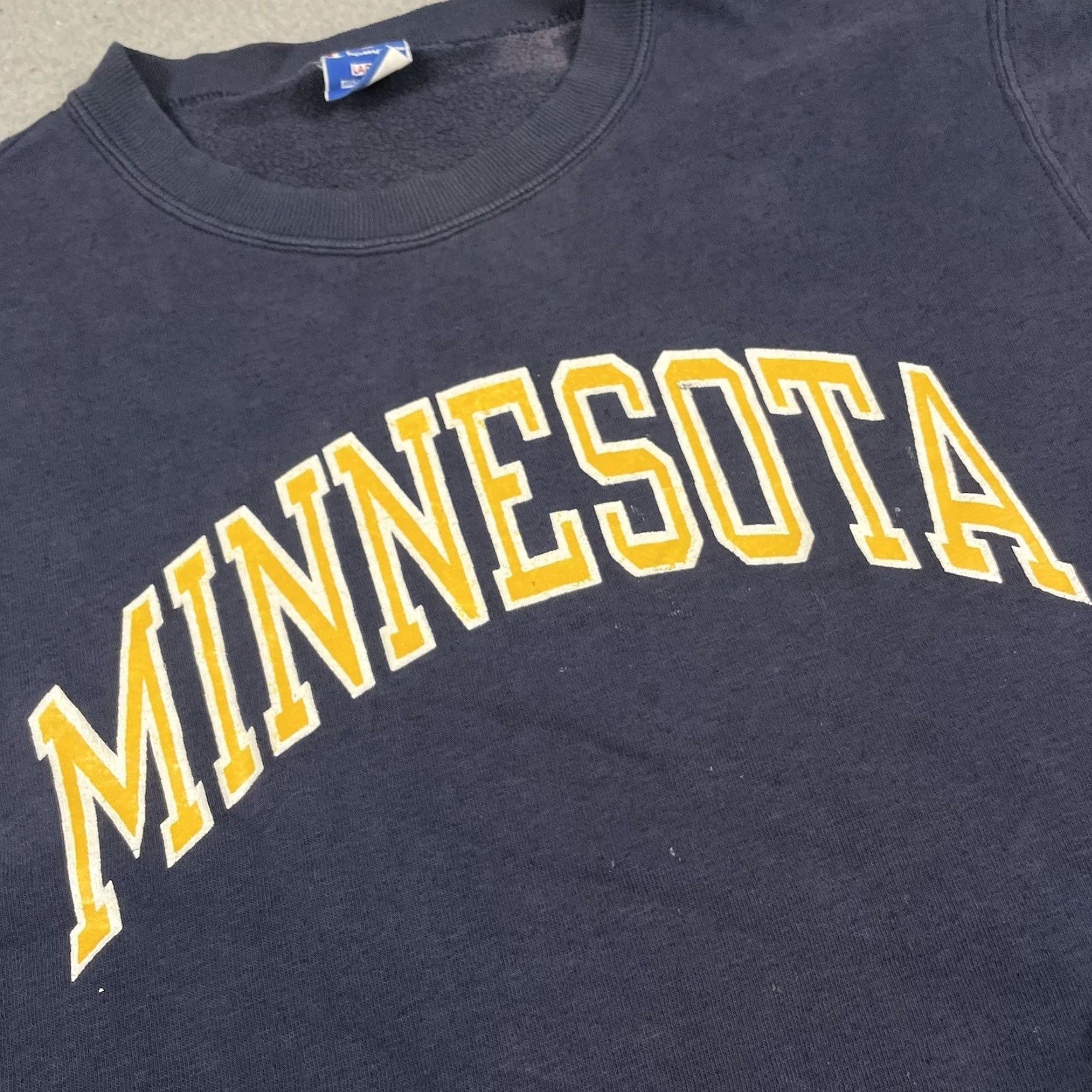 Champion VINTAGE Champion Minnesota Gophers Sweatshirt Shirt Adult L Blue 80s Rare Vtg L Mens Sweatshirt 80s Art/Graphic Print Size US L / EU 52-54 / 3 - 3 Thumbnail