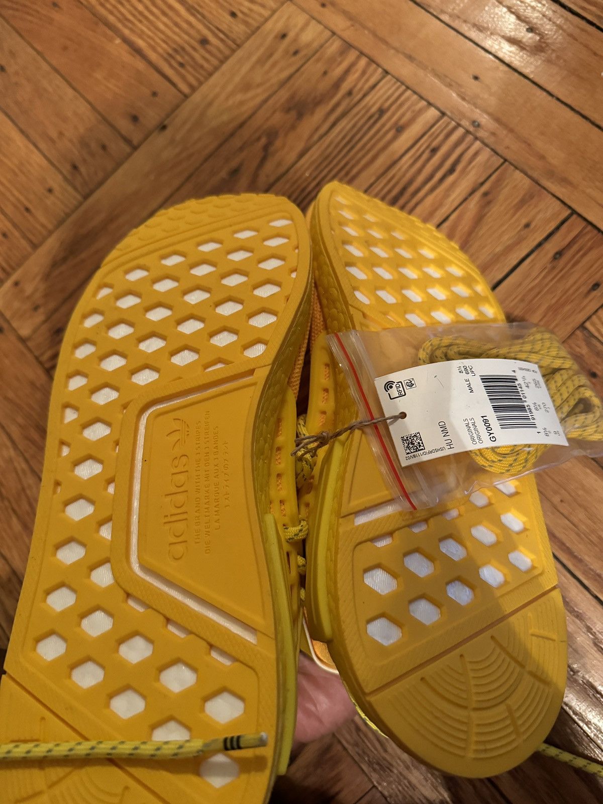 Adidas adidas pharrell x HU NMD Size US 9 / EU 42 - 5 Thumbnail