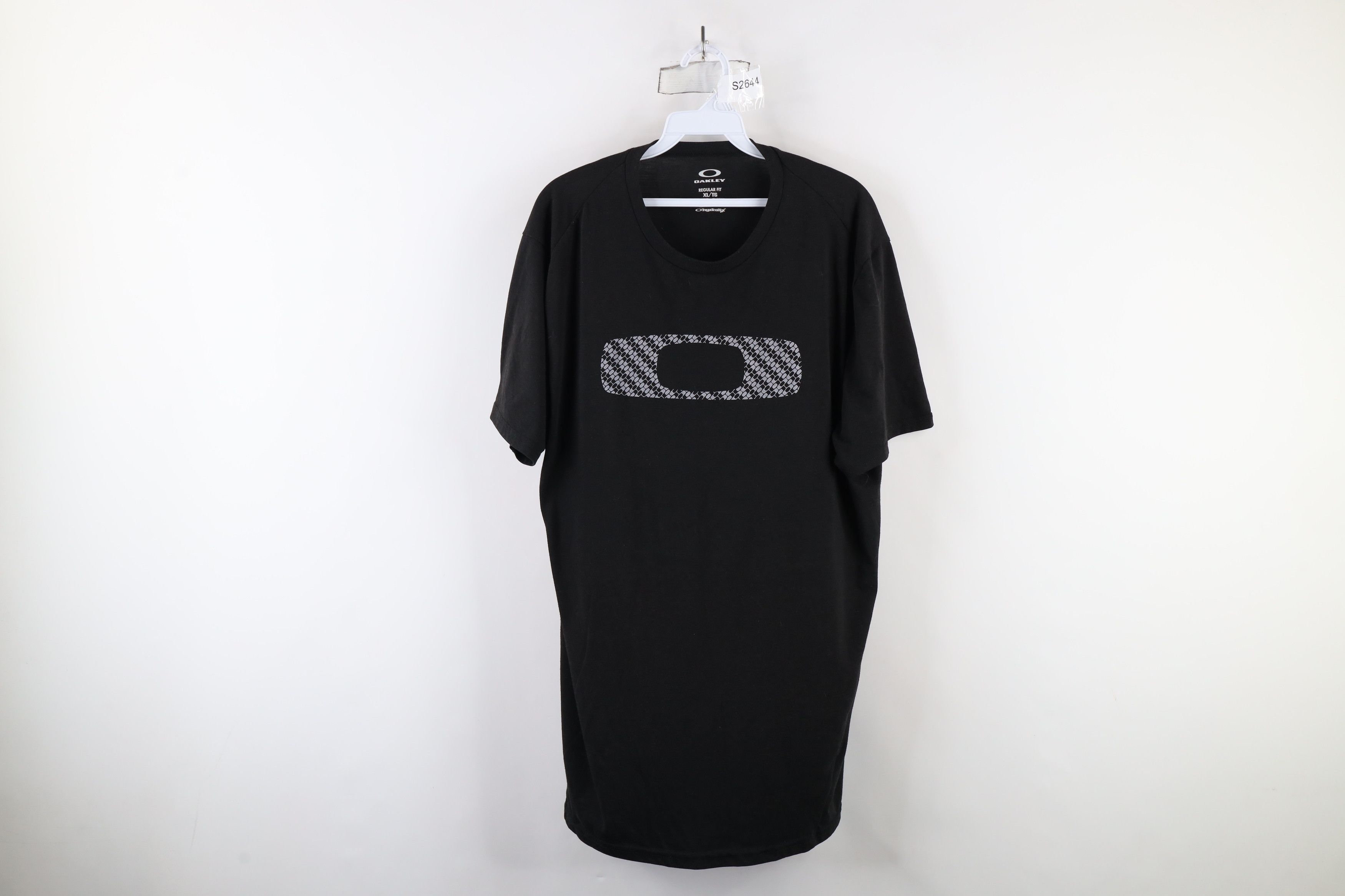 Oakley × Vintage Vintage Oakley Hydrolix Logo Knit Short Sleeve T-Shirt Black Size US XL / EU 56 / 4 - 1 Thumbnail