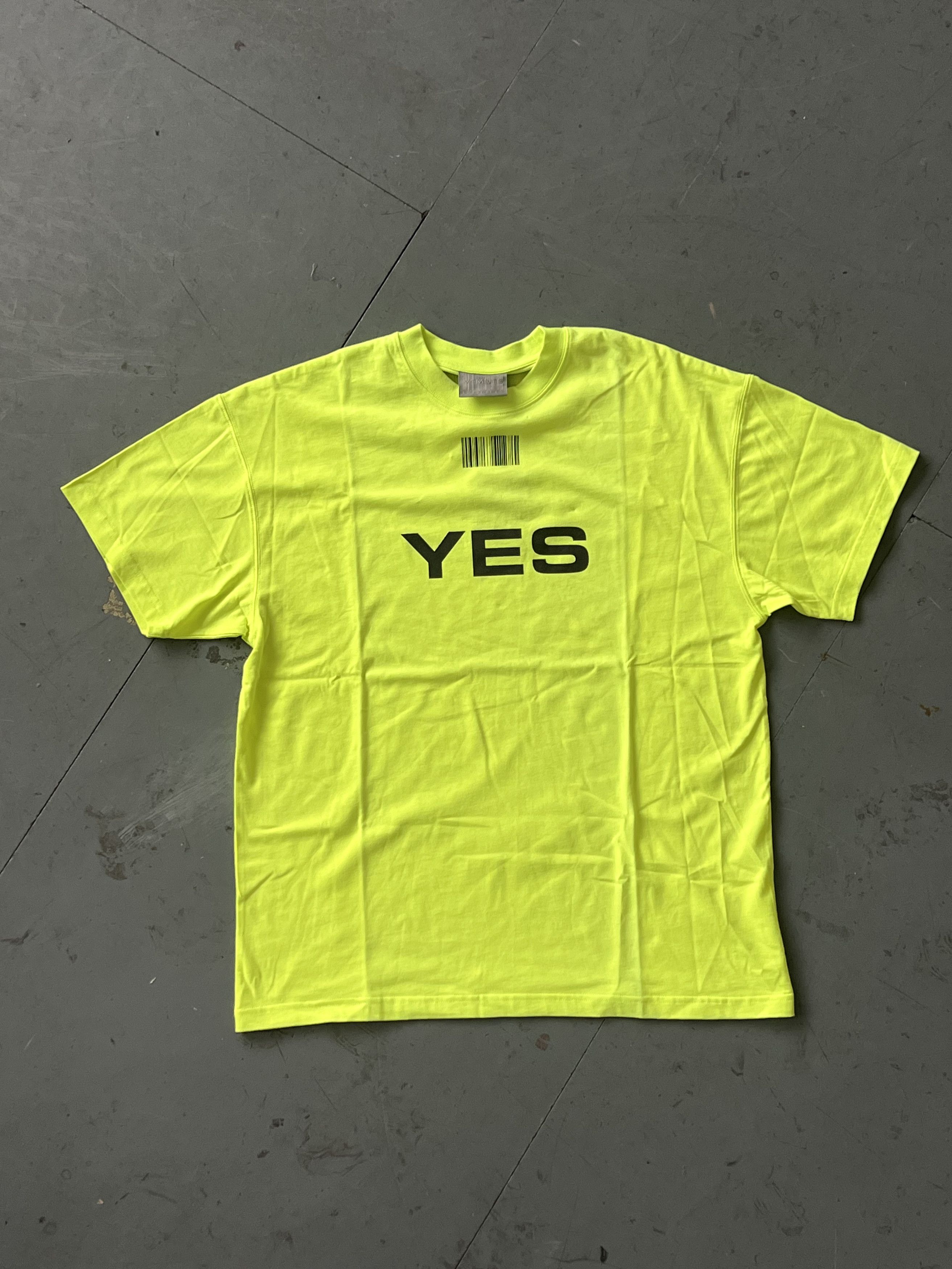 Vetements VTMNTS 'Yes No' T-Shirt Size US S / EU 44-46 / 1 - 1 Thumbnail