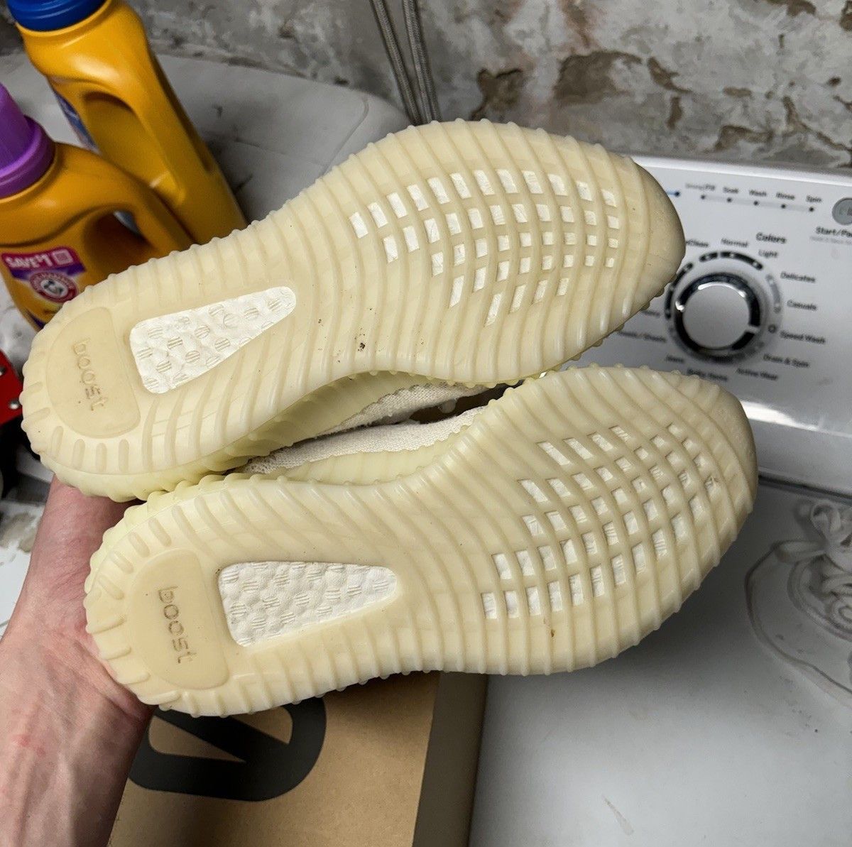 Yeezy adidas Yeezy Boost 350 V2 Low Bone CLEAN Size US 6 / EU 39 - 5 Thumbnail