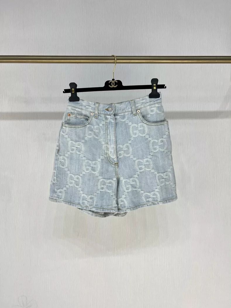 Gucci Gucci Size 23 GG cccard denim shorts size 23 2502-Nextarr Size US 26 / EU 42 - 1 Thumbnail