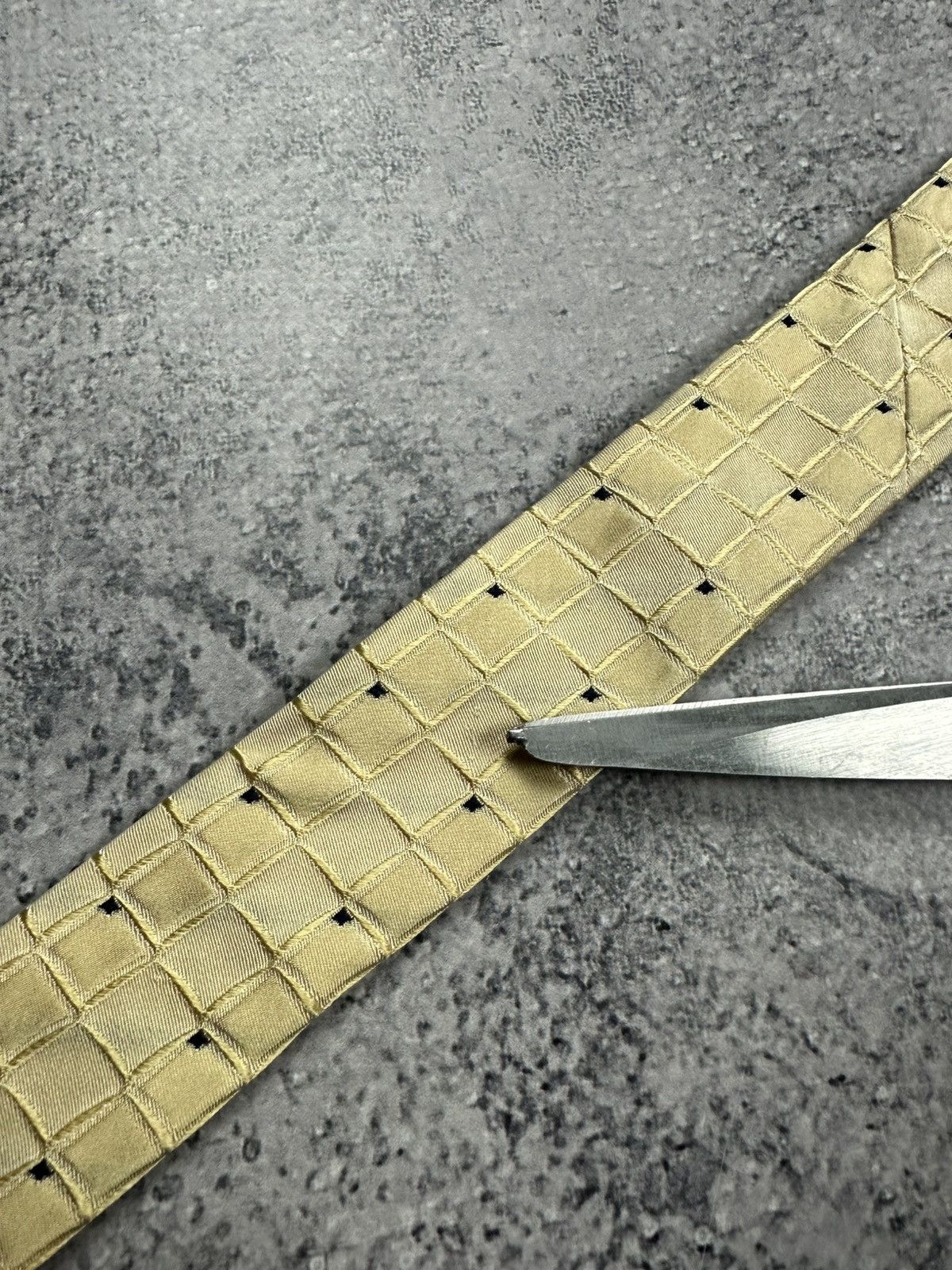Zilli Zilli Gold Chain Logo Tie Pure Silk Italy Old Money Necktie Size ONE SIZE - 15 Thumbnail