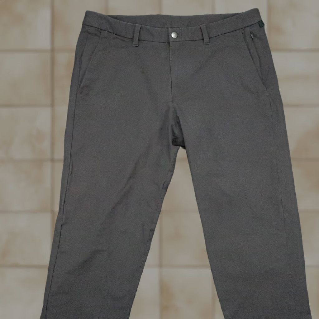 Lululemon Lululemon Pants Mens 36x32 Gray Commission Slim Novelty Stretch Chino Golf Shirt Accessories? Size US 36 / EU 52 - 1 Thumbnail