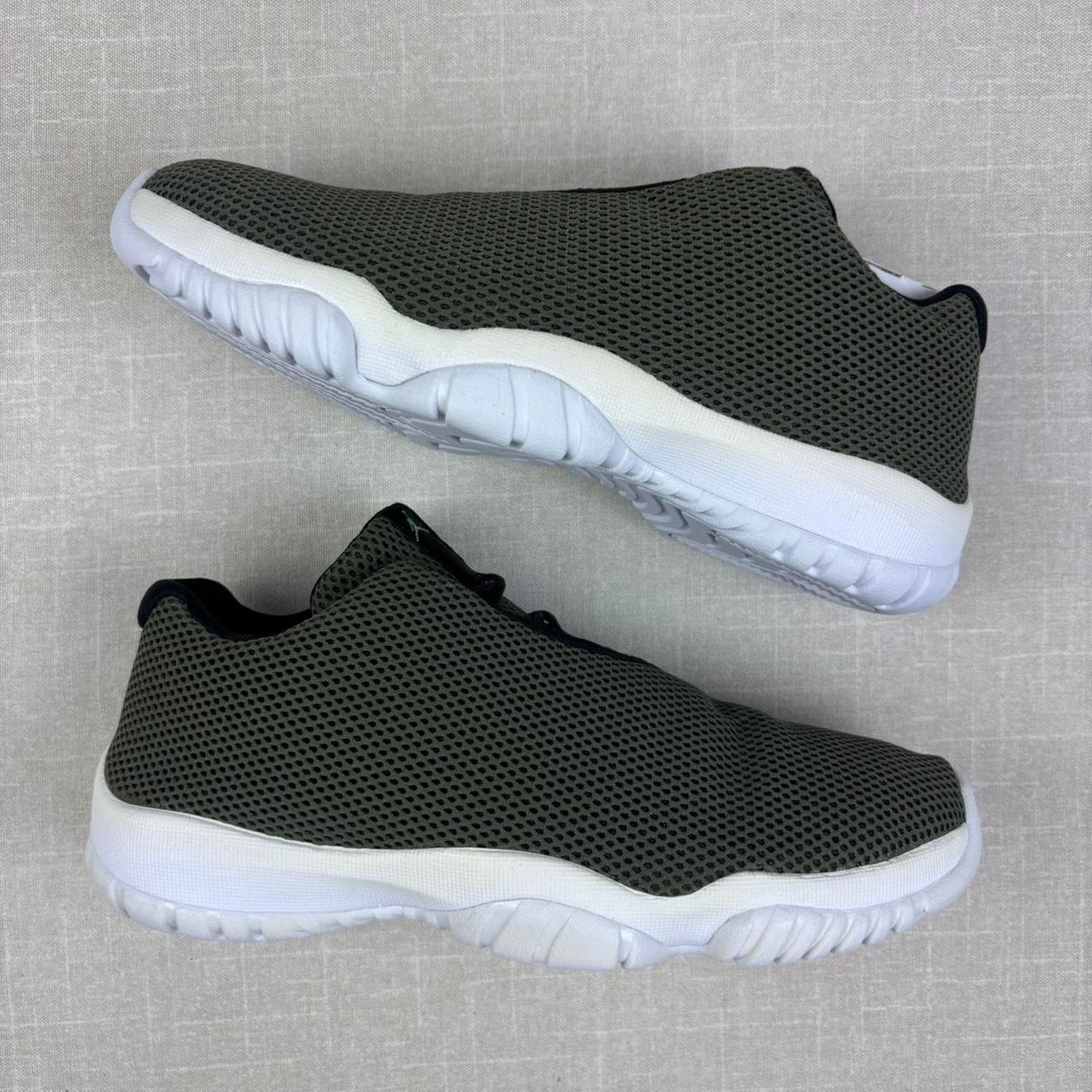 Jordan Brand 🫒 2015 Jordan Future Low “Olive” 10.5M Size US 10.5 / EU 43-44 - 2 Thumbnail