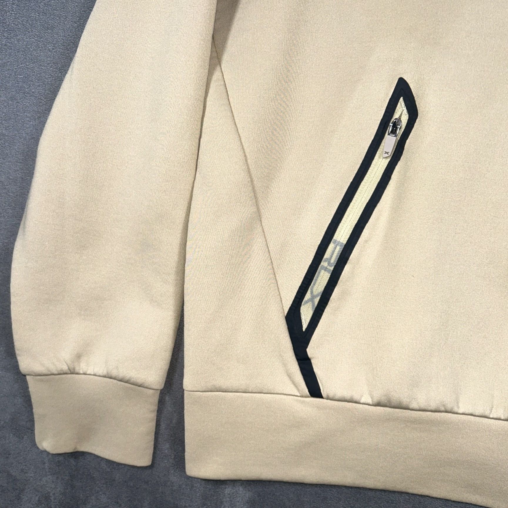 RLX Ralph Lauren RLX Ralph Lauren Technical Knitwear Sweatshirt Pullover Crew Neck Zip Pockets M Beige Men's Regular Moisture Wicking Performance Golf Hiking Walking Size US M / EU 48-50 / 2 - 3 Thumbnail