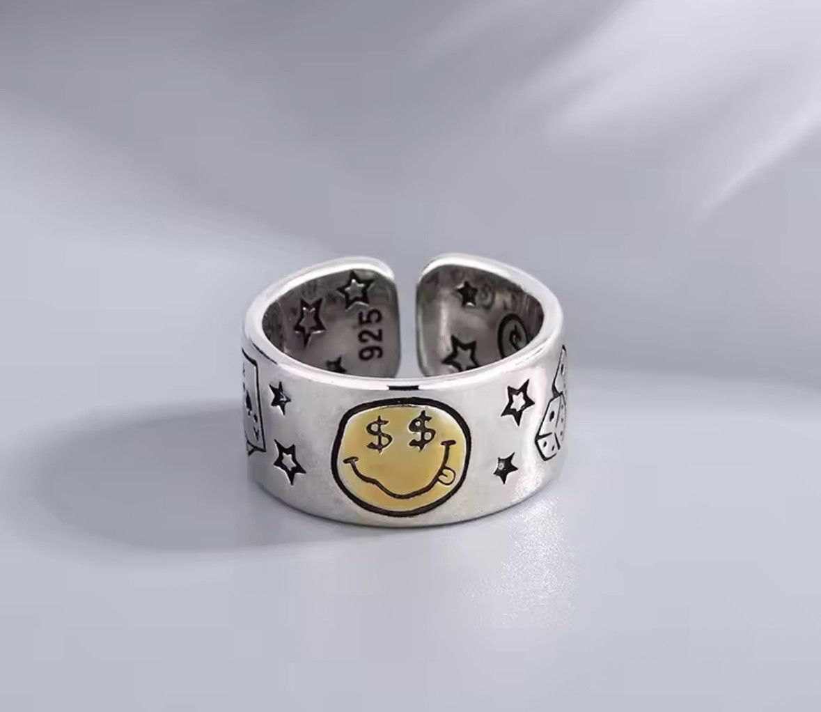 Jewelry Personality Smile Face Poker Dice Vintage Thai Silver Ring Size ONE SIZE - 1 Thumbnail