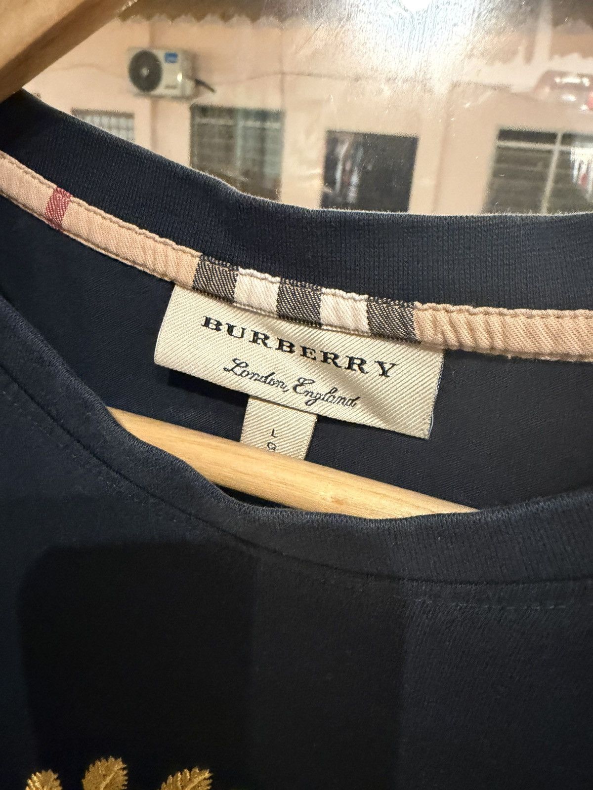 Other Burberry embroidery tee Size US M / EU 48-50 / 2 - 3 Thumbnail