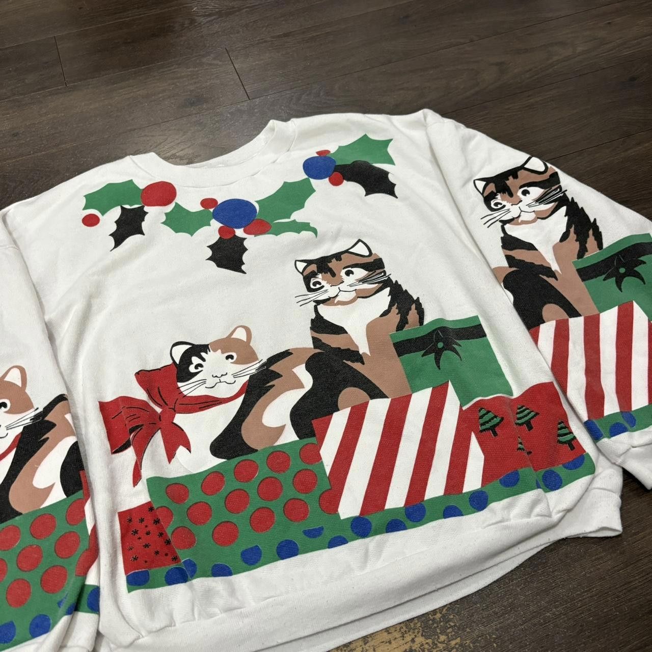 Designer vintage Christmas cats crewneck sweatshirt S/M 90s Size US M / EU 48-50 / 2 - 2 Thumbnail