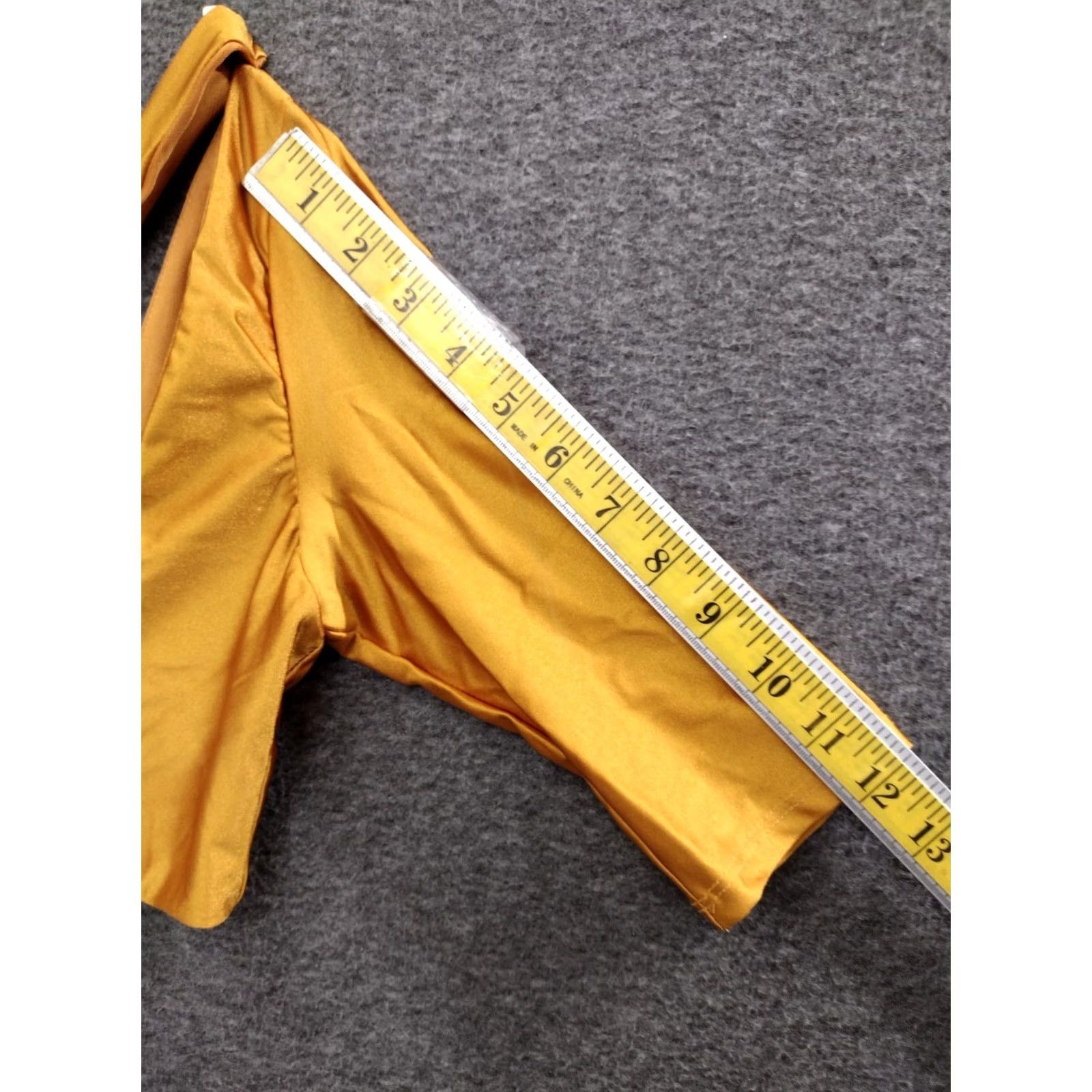 Soffe Codigo Crop Top Women's S Off Yellow One Shoulder Cut Out Top Size S / US 4 / IT 40 - 5 Thumbnail