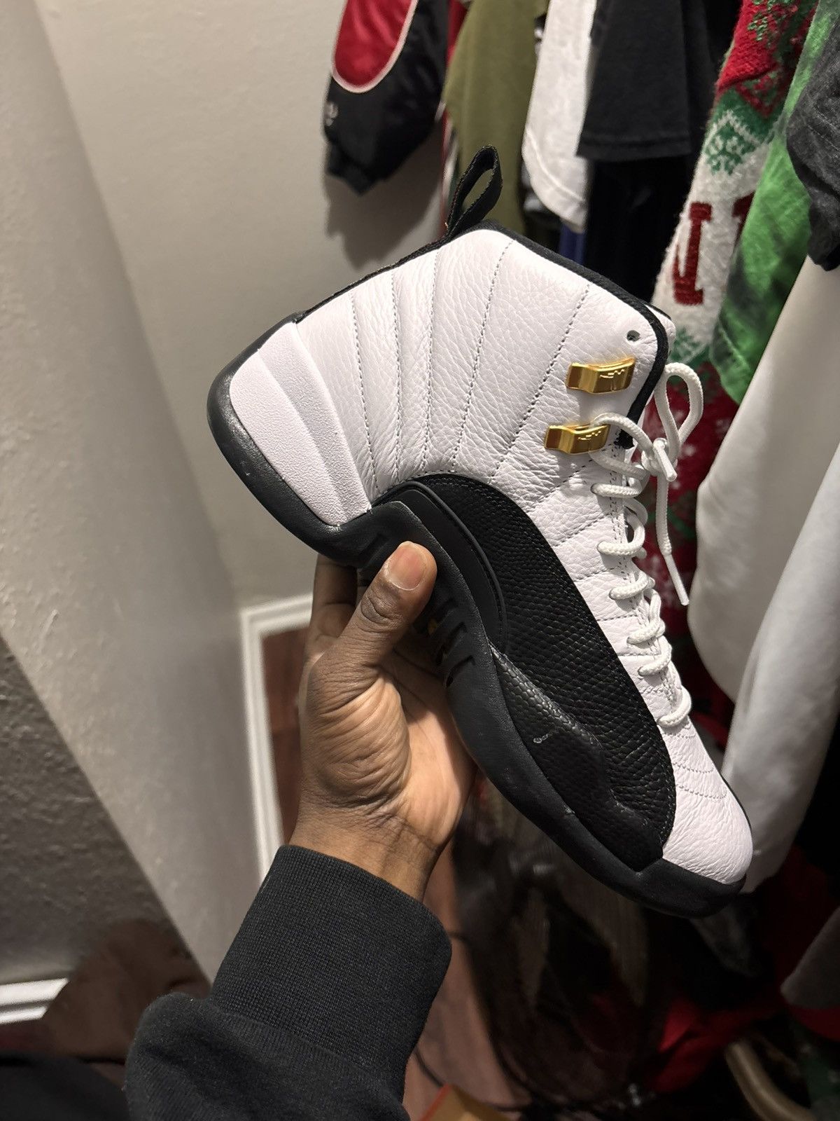 Jordan Brand Jordan 12 Taxi Size US 8 / EU 41 - 8 Thumbnail