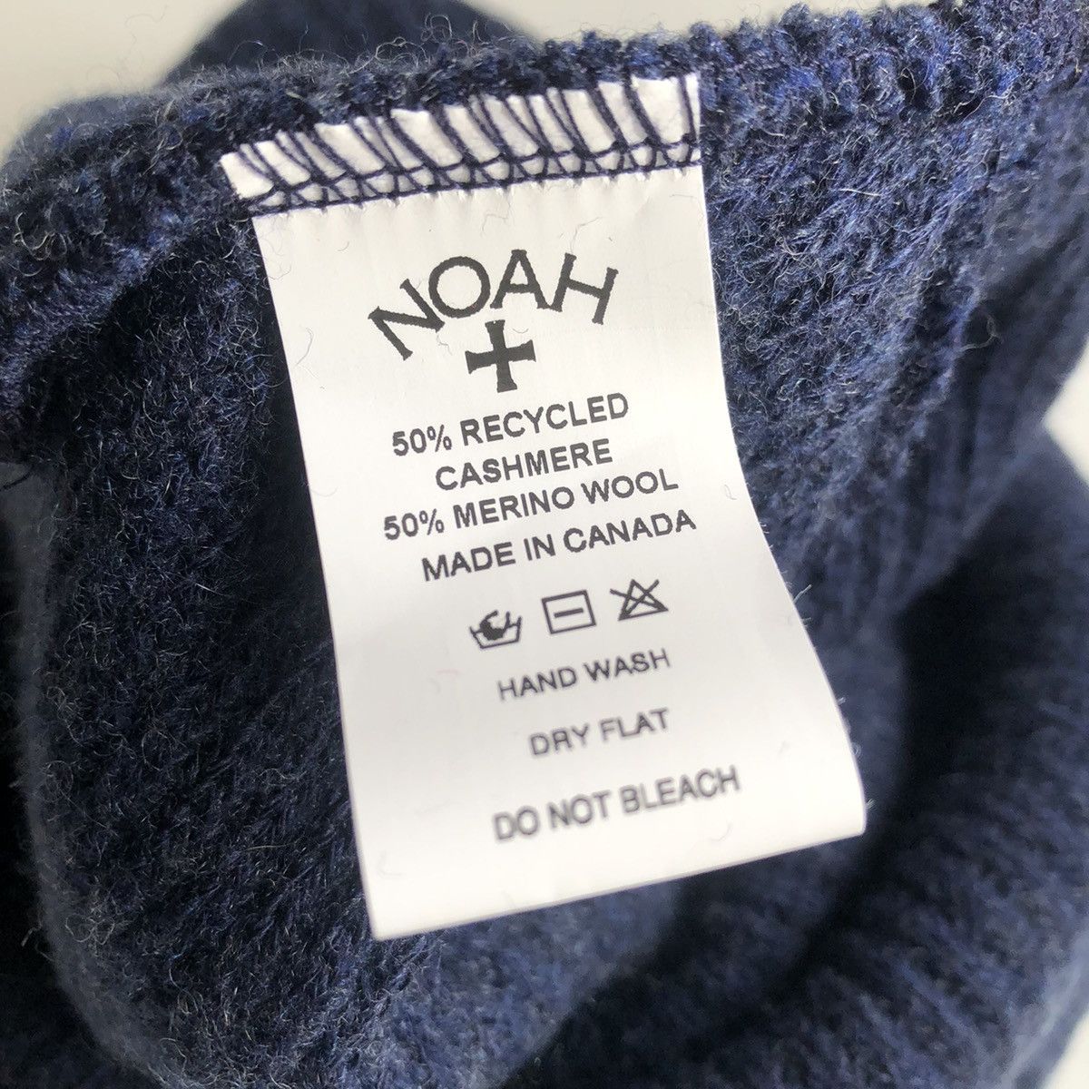 Noah Noah Cashmere/Merino BLANK beanie NAVY Size ONE SIZE - 3 Thumbnail