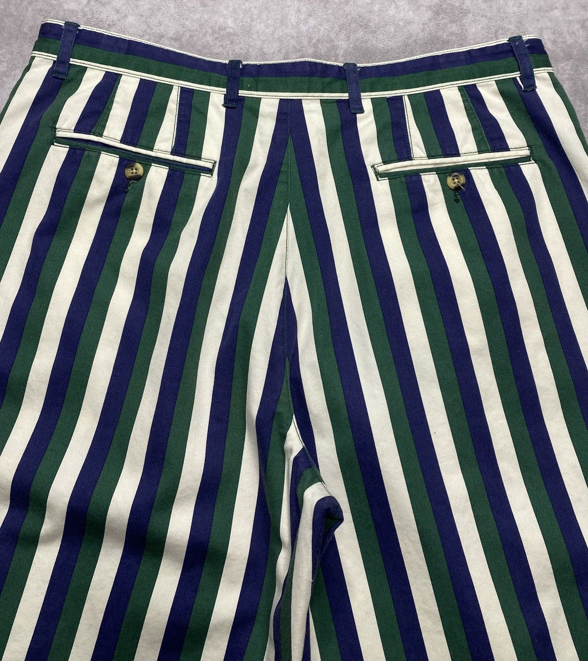 Tommy Hilfiger 90’s Vintage Tommy Hilfiger Striped Cotton Shorts Size US 36 / EU 52 - 2 Thumbnail