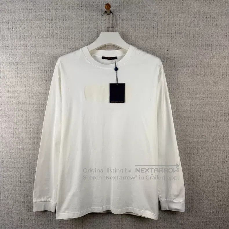 Louis Vuitton Louis Vuitton Embossed logo crew neck long sleeves Size US XL / EU 56 / 4 - 1 Thumbnail