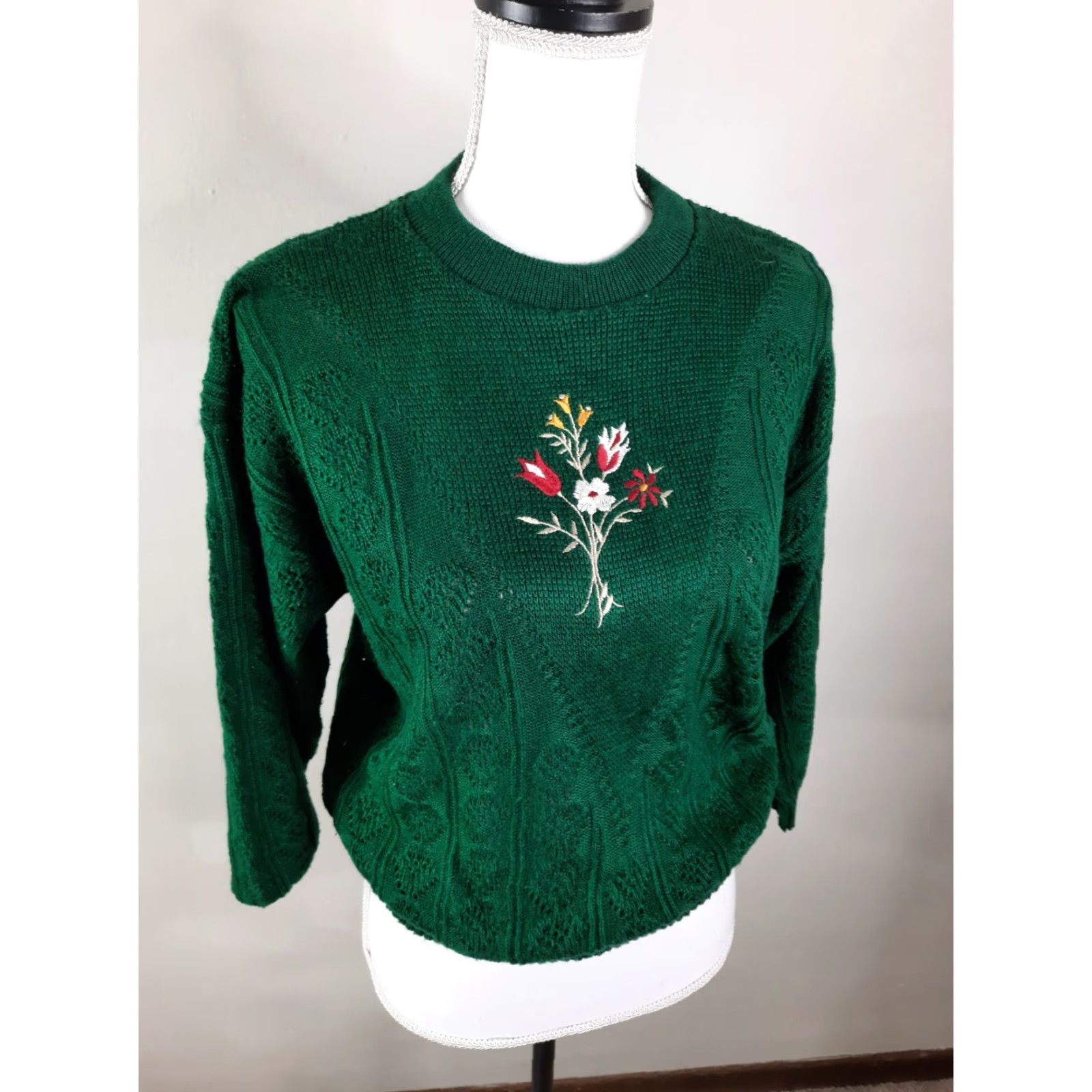 Vintage VINTAGE Bay Point Threads Floral Embroidered Open-Knit 3/4 Sleeve Pullover Sweater Small USA Womens Size S / US 4 / IT 40 - 6 Thumbnail