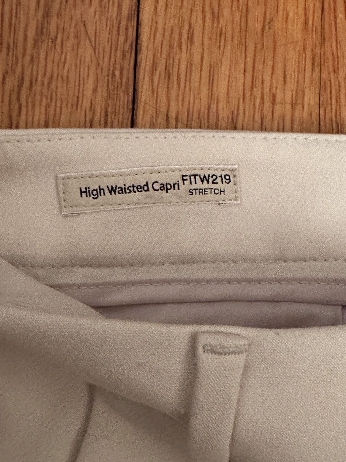 Weekend Max Mara Weekend Max Mara - High Waisted Capri Sand Size 32" / US 10 / IT 46 - 5 Thumbnail