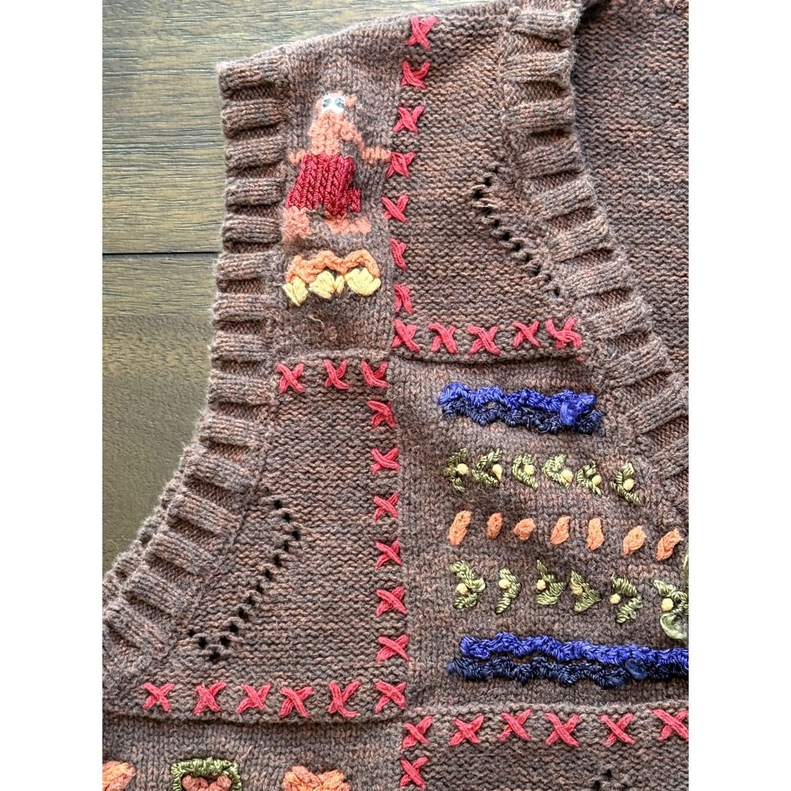 Vintage VINTAGE White Stag Sweater Vest Womens 22W/24W Brown Knit Embroidered Animals Geometric Button Front V-Neck Sleeveless Ramie Cotton Knit Womens Size 3XL / US 20-22 - 5 Thumbnail