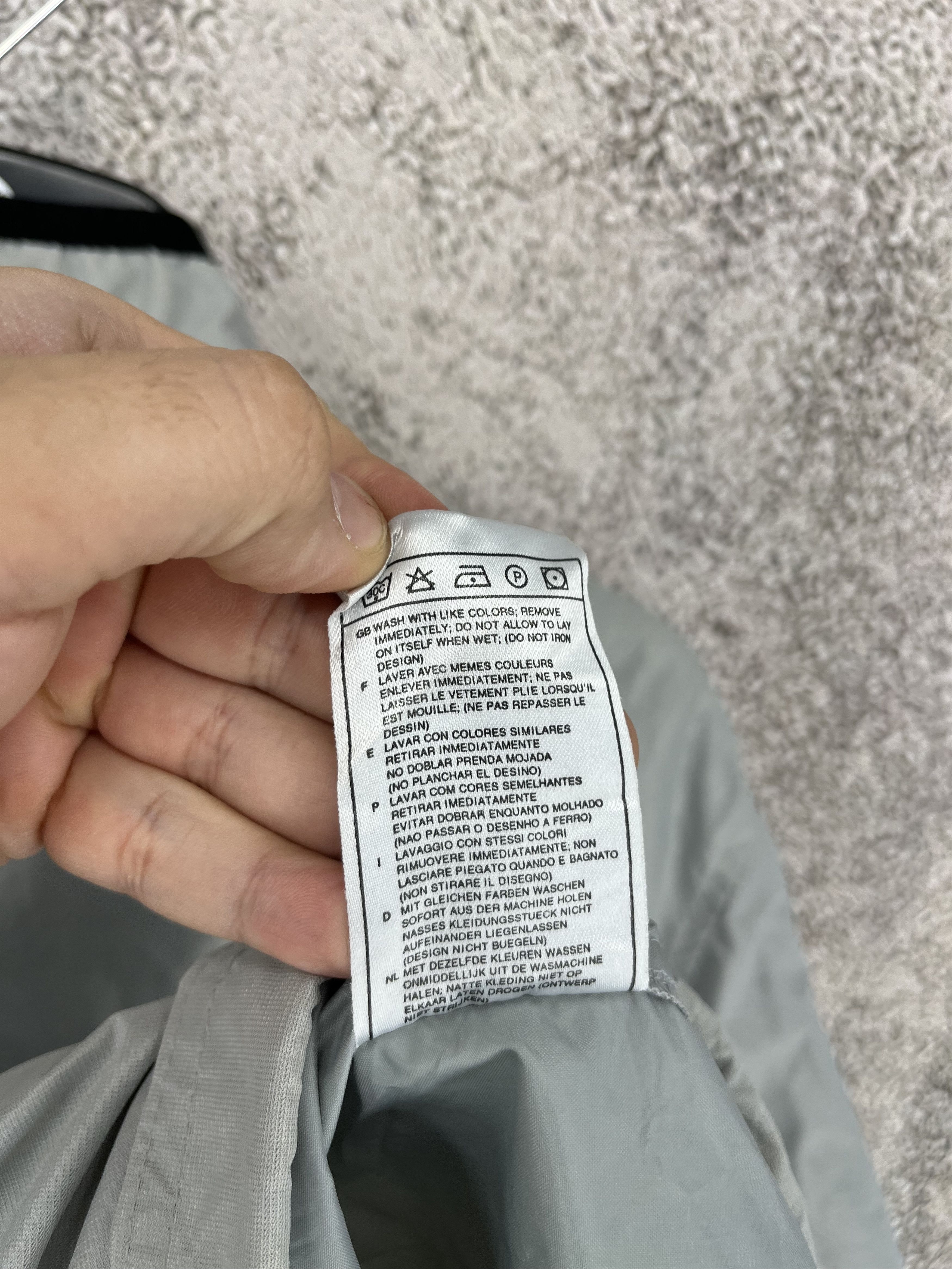 Nike Vintage Nike Pullover Windbreaker Hoodie Grey Size-M Size US M / EU 48-50 / 2 - 18 Thumbnail