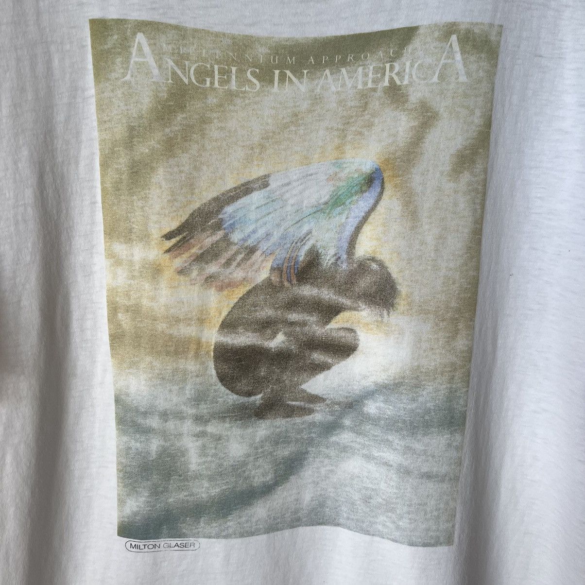Vintage Vintage Angels In America Milton Glaser Art T Shirt 90s Size US L / EU 52-54 / 3 - 2 Thumbnail