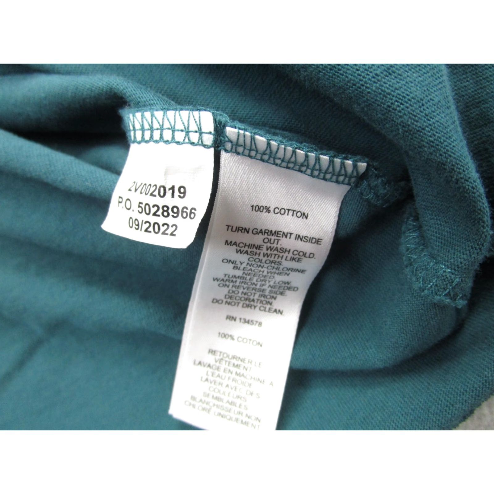 Vineyard Vines VINEYARD VINES Christmas Shirt Mens Small Green Long Sleeve Pocket Tee Graphic Print Size US S / EU 44-46 / 1 - 6 Thumbnail