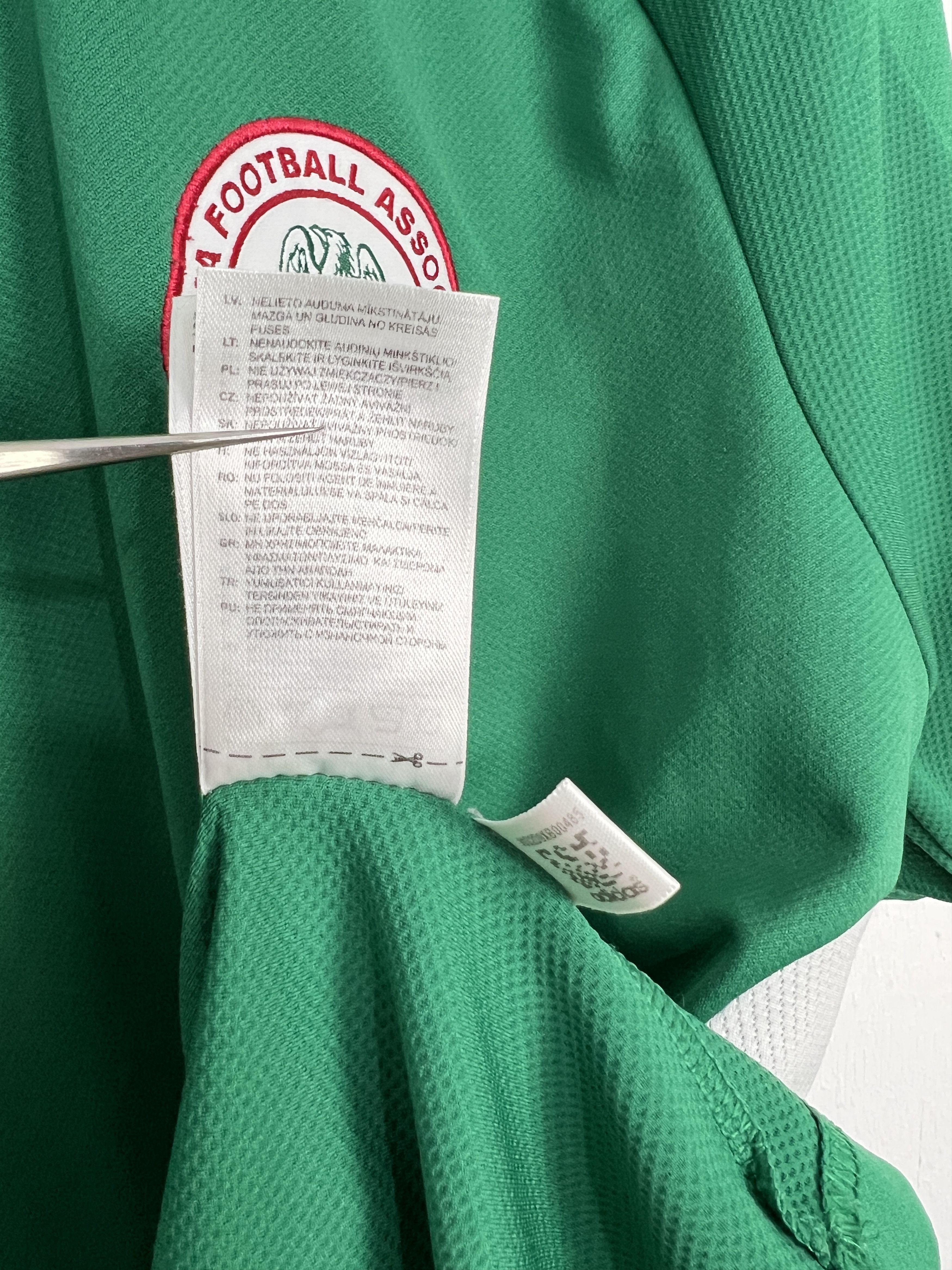 Adidas Nigeria Home football shirt 2005 Soccer #10 Mikel Adidas Size US L / EU 52-54 / 3 - 9 Thumbnail
