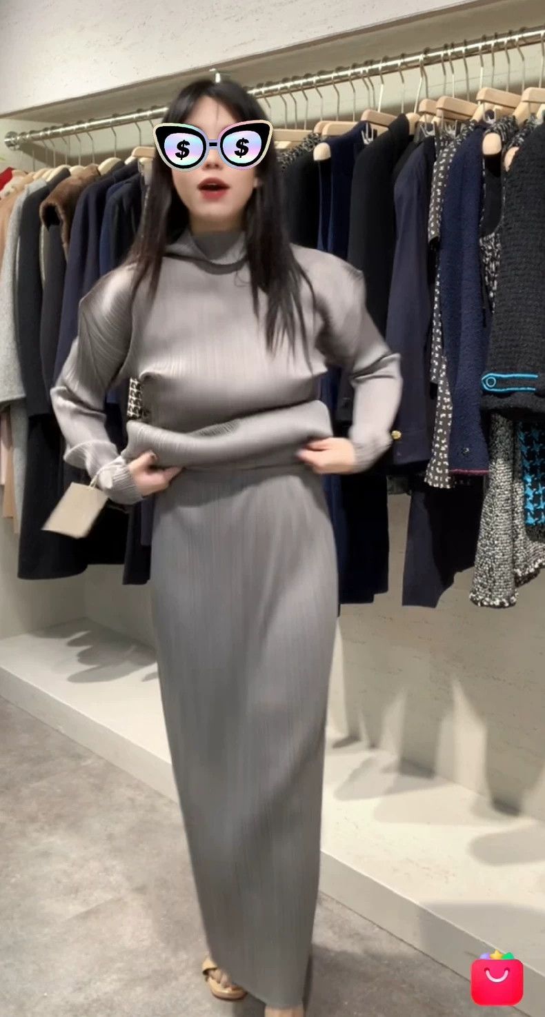 Other Issey Miyake/三宅一生 size:4 Grey pleated skirt Size 42" / US 20 - 2 Thumbnail
