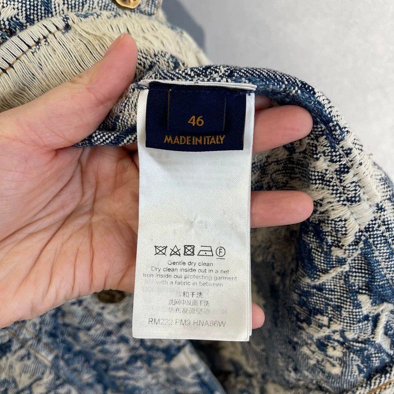 Louis Vuitton Louis Vuitton Eroded flowers to make old denim jacket Size US S / EU 44-46 / 1 - 4 Thumbnail