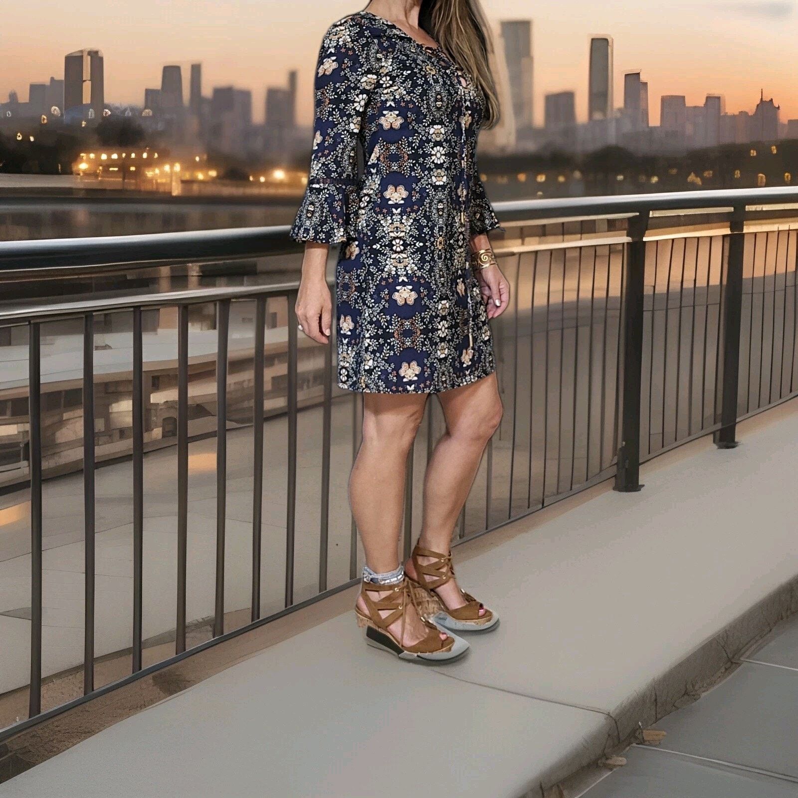 Jessica Simpson Jessica Simpson Dress XS 2-4 Floral Shift 3/4 Bell Sleeve Size XS / US 0-2 / IT 36-38 - 2 Thumbnail