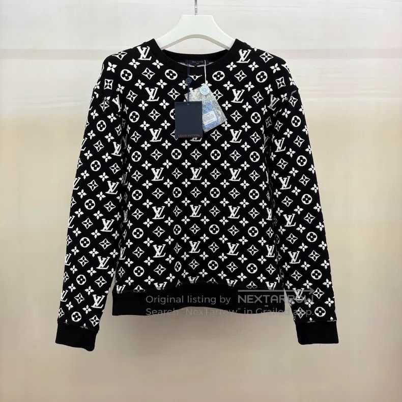 Louis Vuitton Louis Vuitton Black full-print logo sweatshirt Size US M / EU 48-50 / 2 - 1 Thumbnail