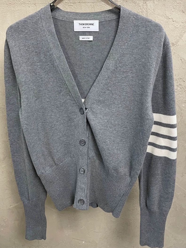 Thom Browne Thom browne Gray puppy four-striped knitted cardigan jacket Size S / US 4 / IT 40 - 3 Thumbnail