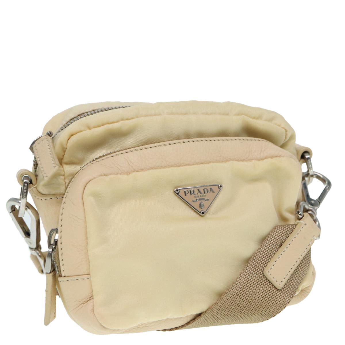 Tessuto Beige Synthetic Clutch Bag (Pre-Owned)