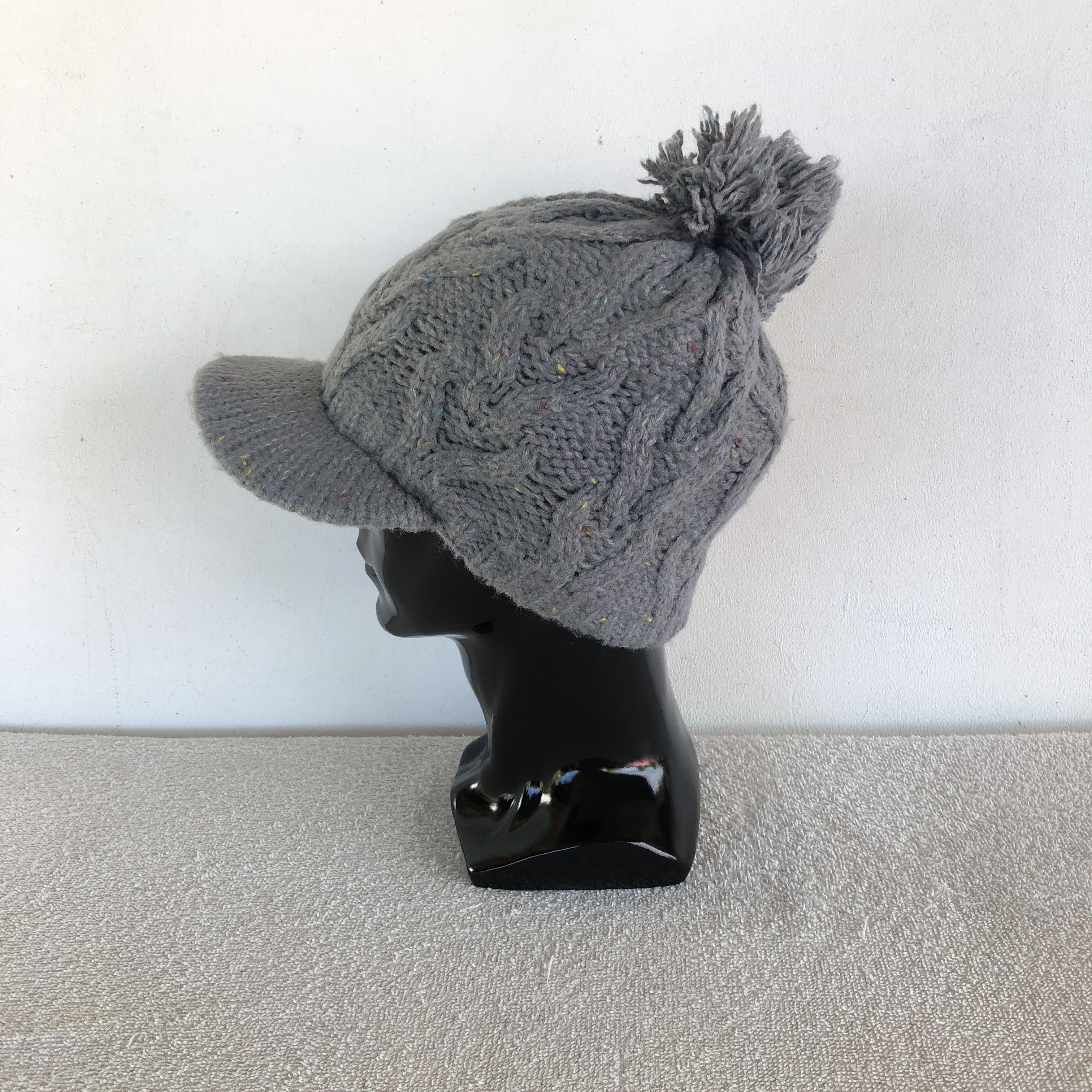 Aran Isles Knitwear Vintage Y2K Aran Isle Knitted Beanie Caps Snow Caps Hats Size ONE SIZE - 4 Thumbnail