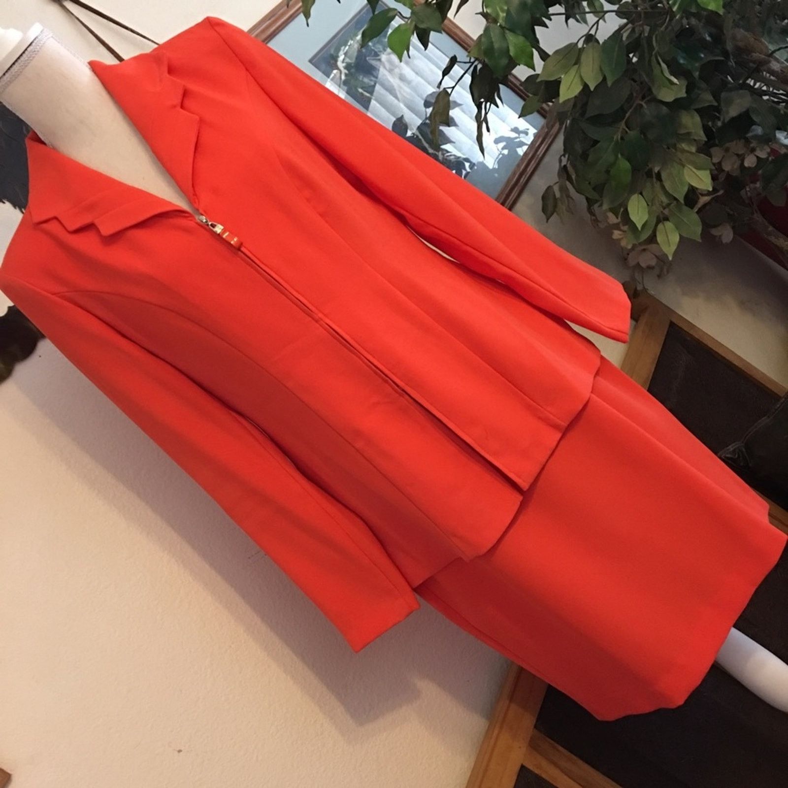 Vintage Lew Magram bright orange career skirt suit Size M / US 6-8 / IT 42-44 - 2 Thumbnail