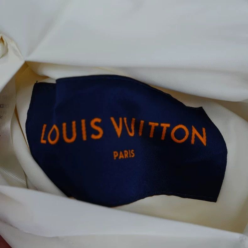 Louis Vuitton Louis Vuitton Reversible White Windbreaker Jacket -2505 Size US L / EU 52-54 / 3 - 3 Thumbnail