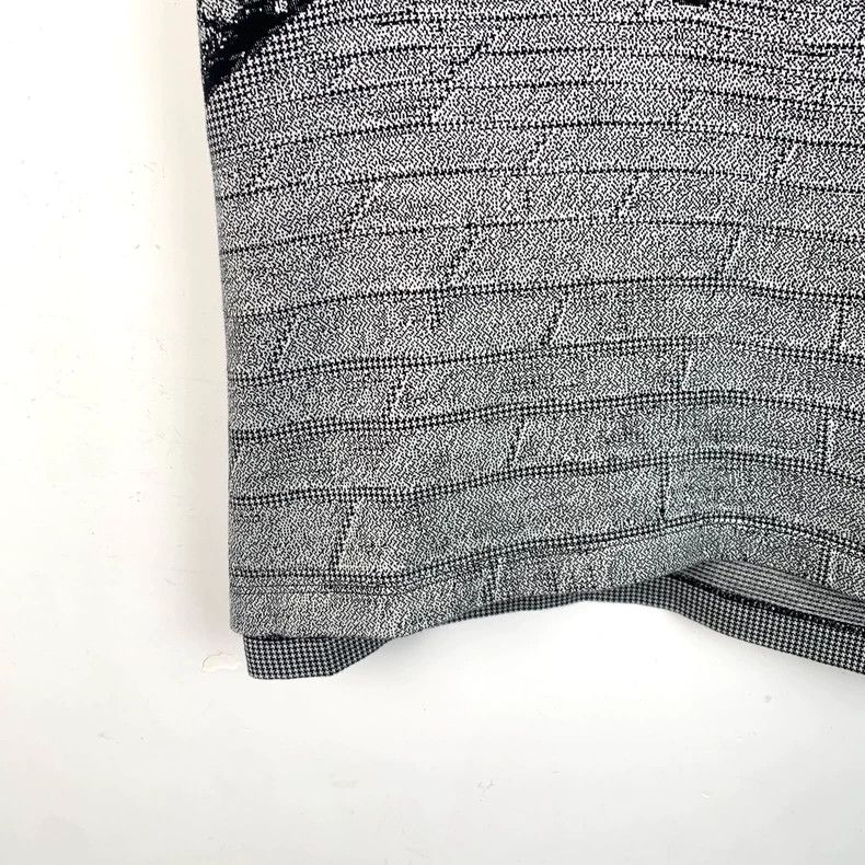 Louis Vuitton Louis Vuitton Dark grey character image intarsia cotton cr Size US S / EU 44-46 / 1 - 5 Thumbnail