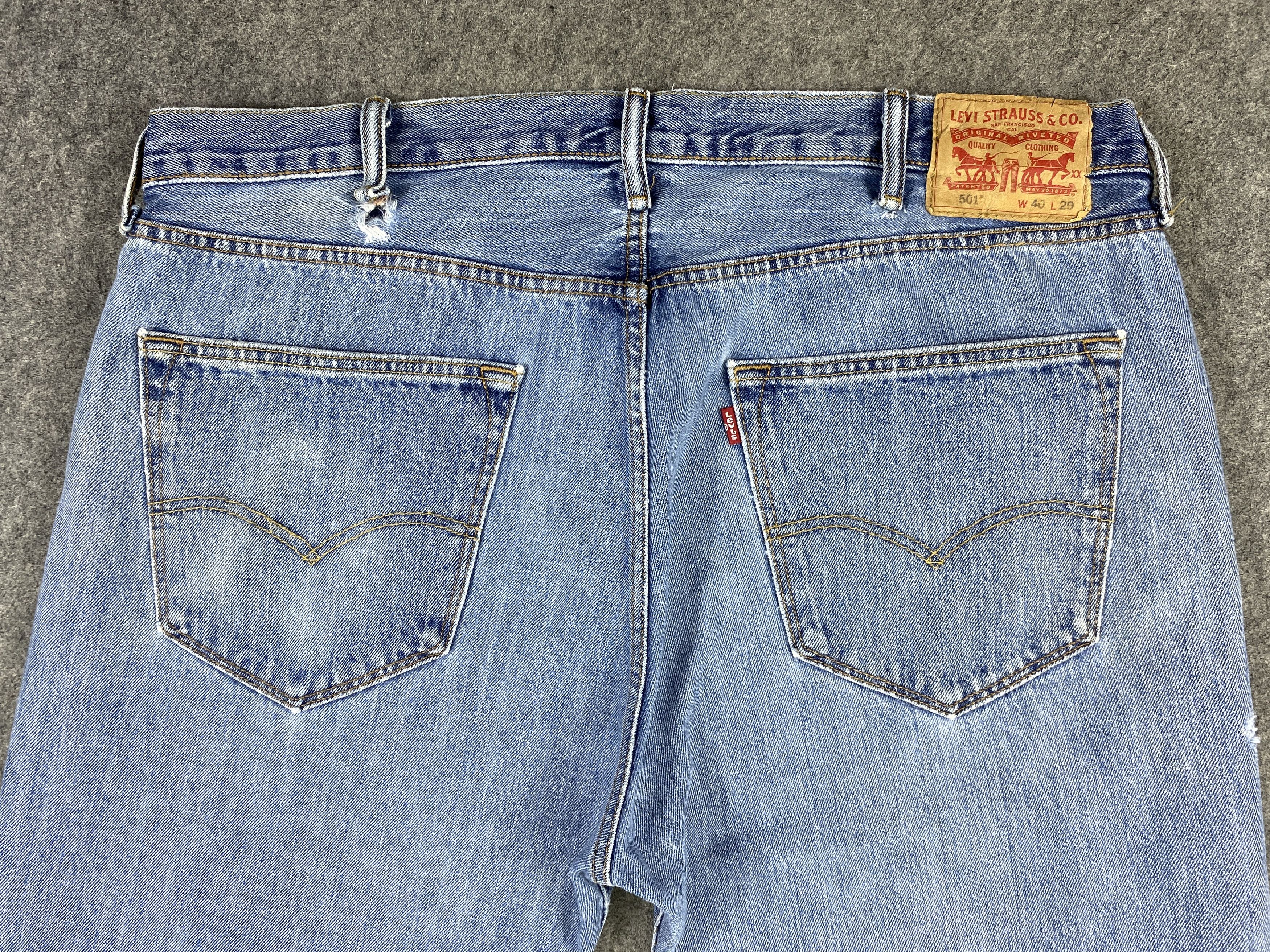 Levi's Mid Blue Vintage Levi's 501 Jeans 39x29 Denim -JN1685 Size US 39 - 4 Thumbnail