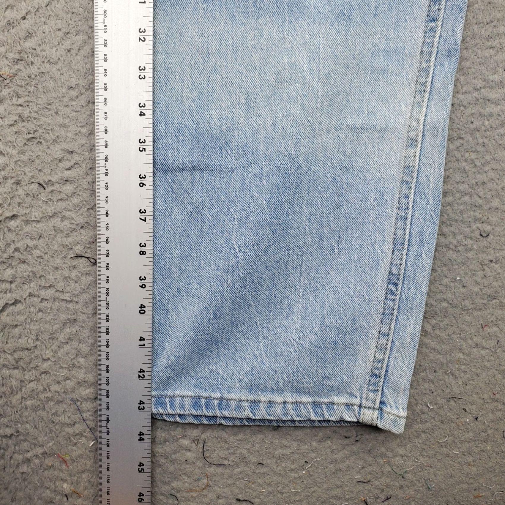Wrangler Wrangler Jeans Mens 42x30 Blue Premium Denim Whiskered Straight Leg 1096FXVBI Size US 42 / EU 58 - 3 Thumbnail