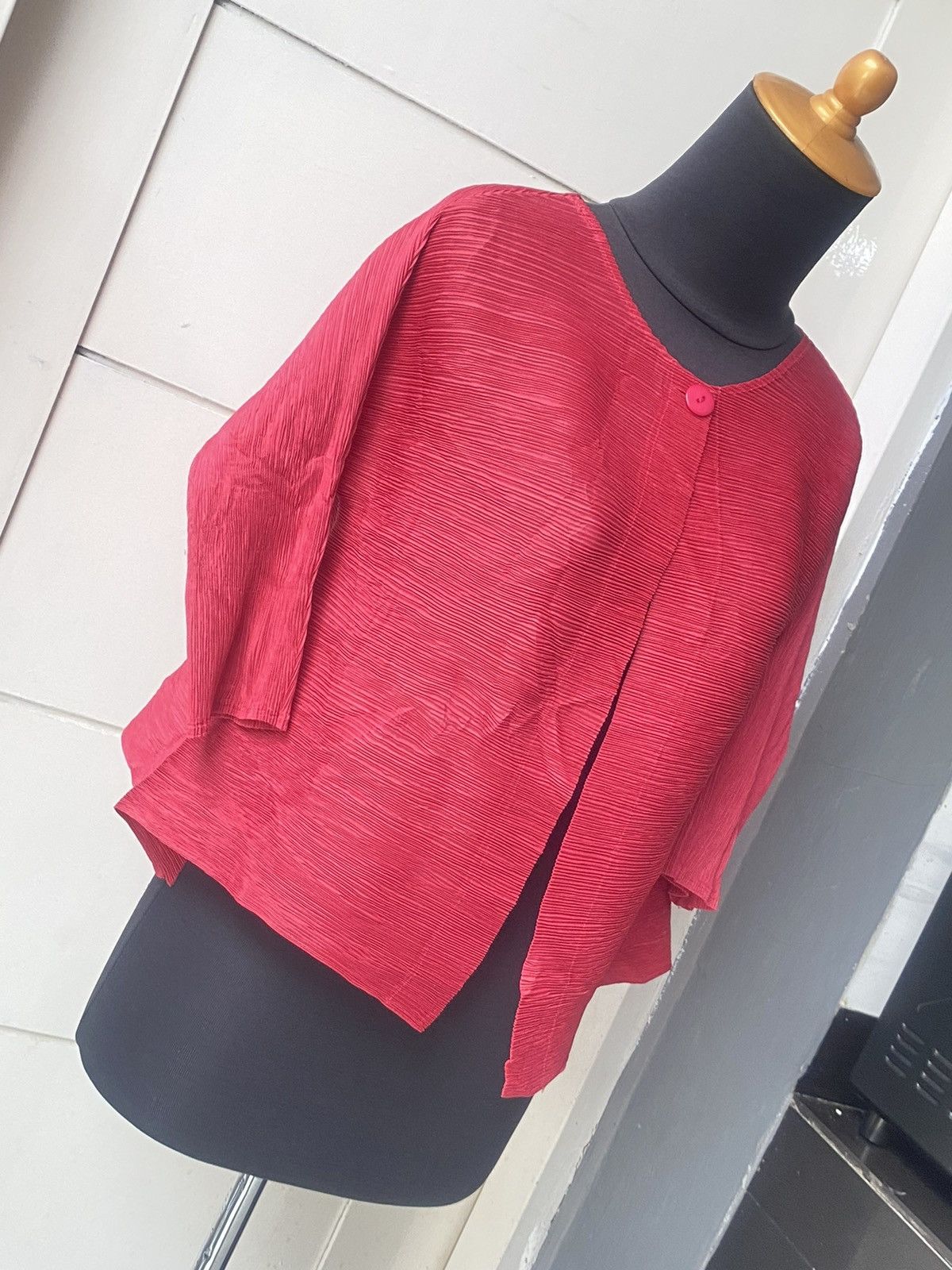 Issey Miyake KOIBITO MISAKI Issey Miyake Pleats Pink Outer Size US S / EU 44-46 / 1 - 7 Thumbnail
