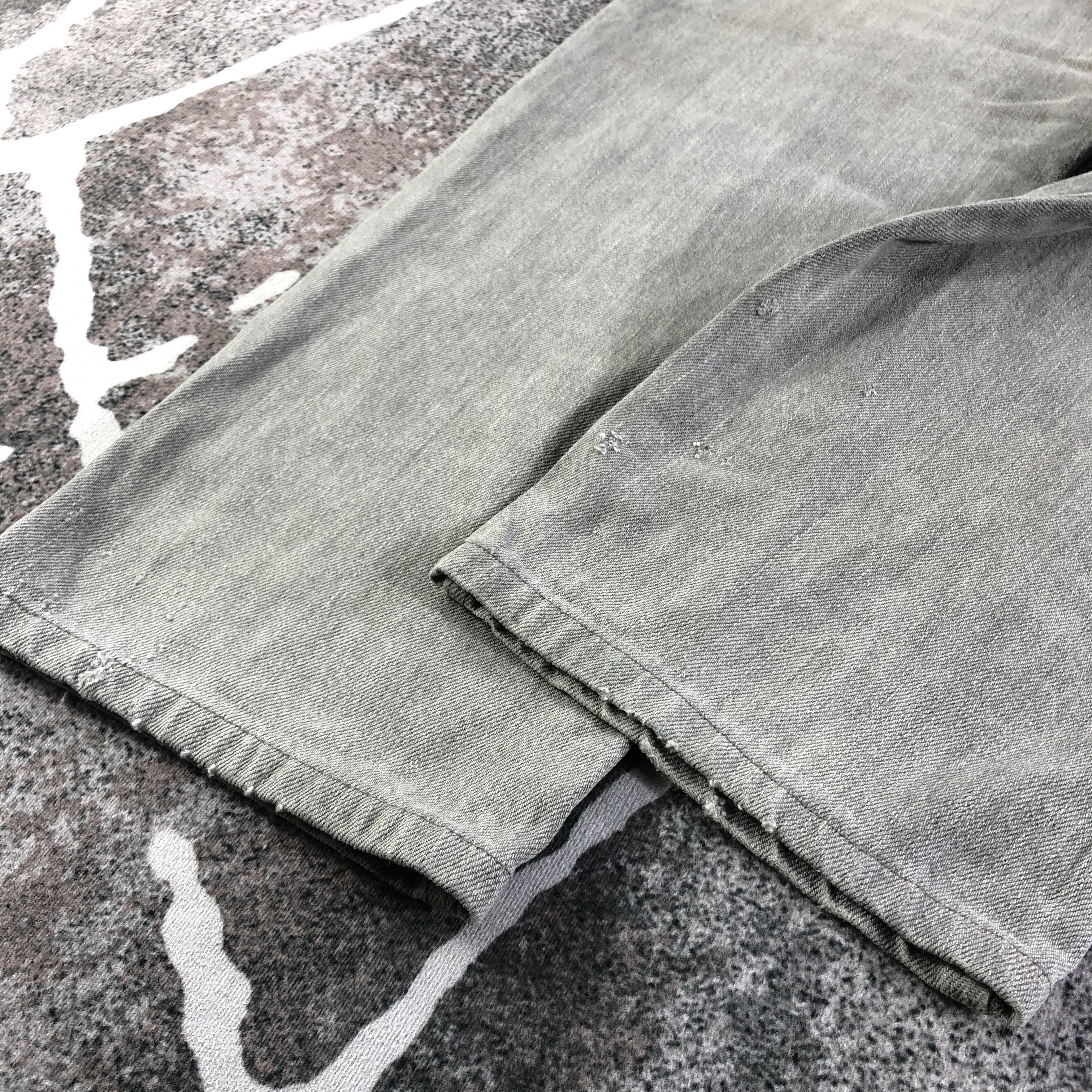Levi's Vintage Levis 503 Jeans Distress Faded Gray Denim KJ2447 Size US 31 - 6 Thumbnail