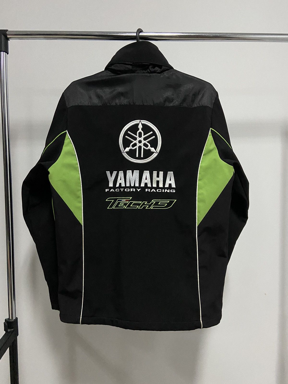 Vintage × Yamaha Yamaha Racing Tech3 Vintage jacket big logo soft shell hood Size US M / EU 48-50 / 2 - 2 Thumbnail