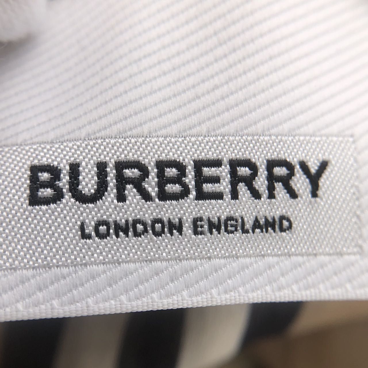 Burberry Burberry Striped Single-breasted Long Sleeve Shirt K26WX Size S / US 4 / IT 40 - 5 Thumbnail