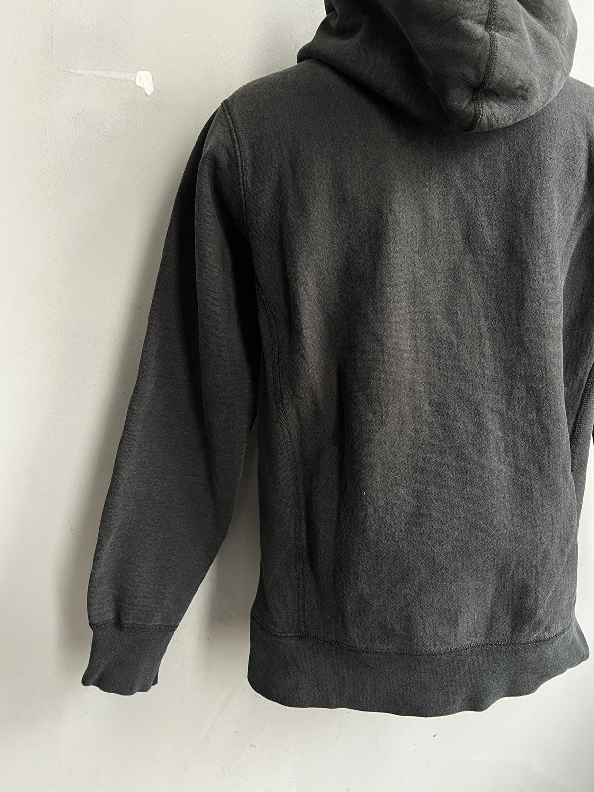 Supreme Supreme washed Classic Black Hoodie Sweatshirt centr logo Size US M / EU 48-50 / 2 - 10 Thumbnail