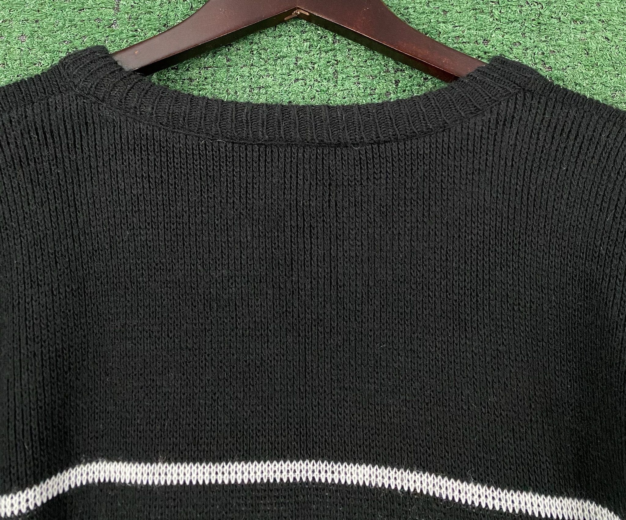 Vintage 80’s Sweater Graphix Black & Grey Patterned Sweater Large Size US L / EU 52-54 / 3 - 6 Thumbnail